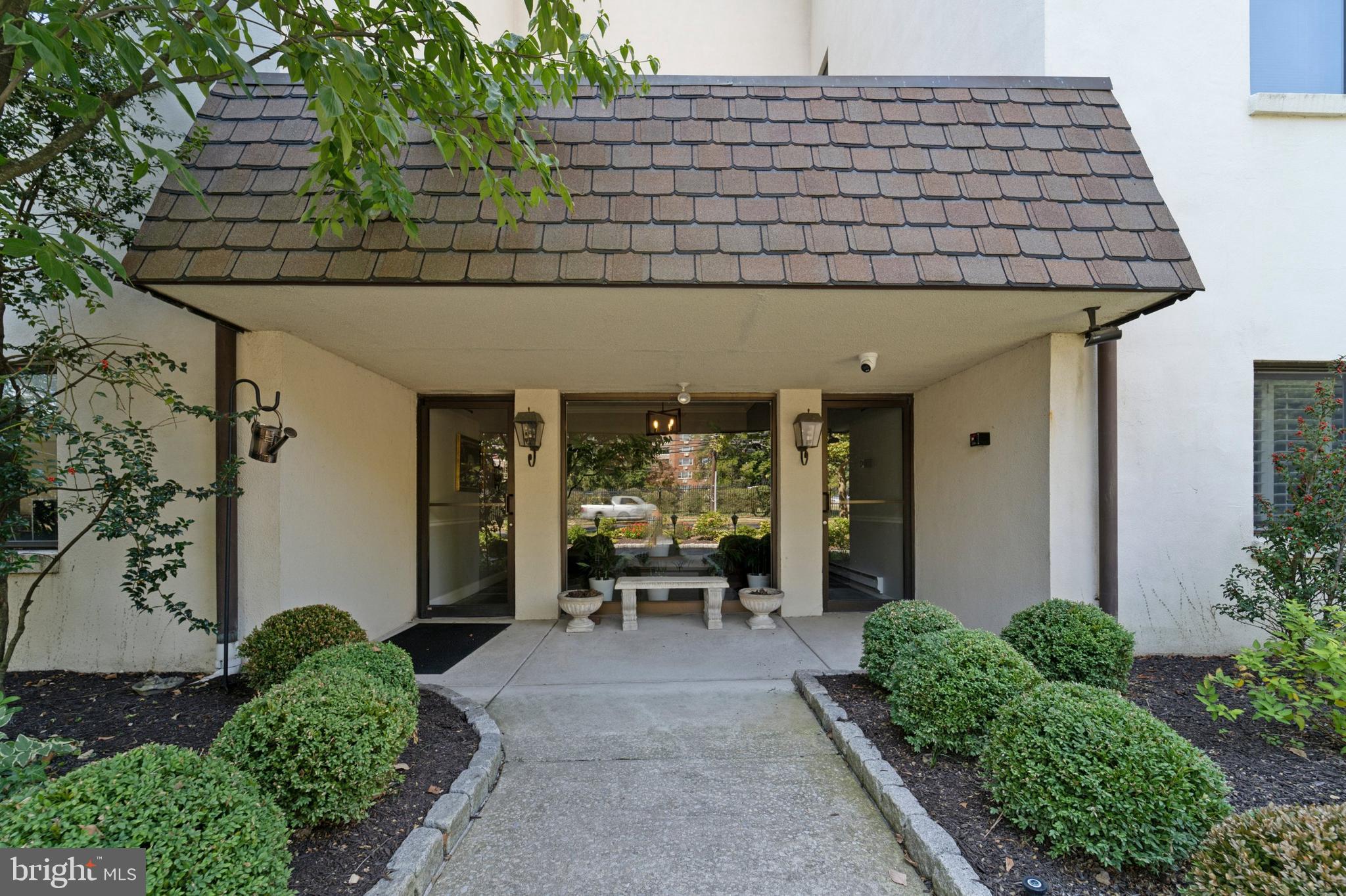 432 MONTGOMERY AVENUE 401