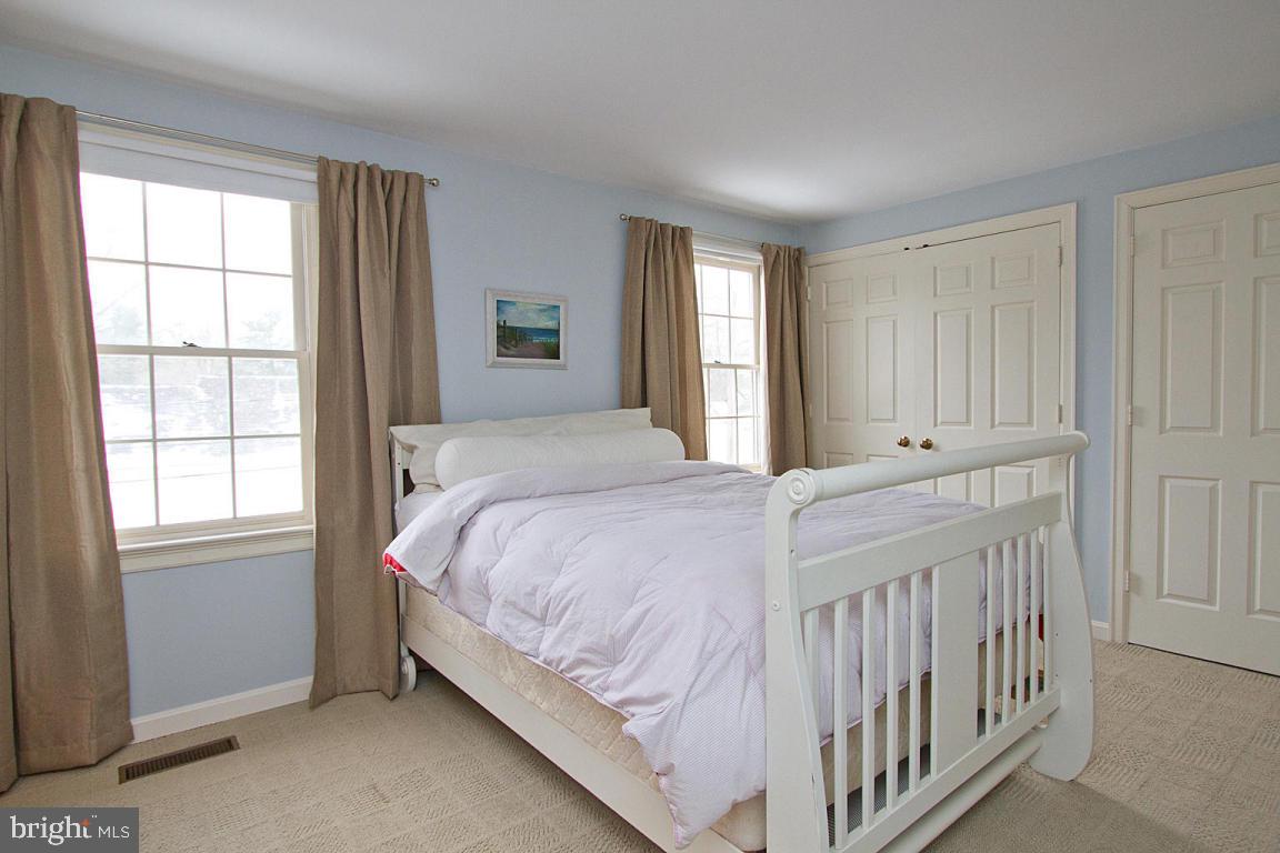SCHOOL LANE HILLS - Residential