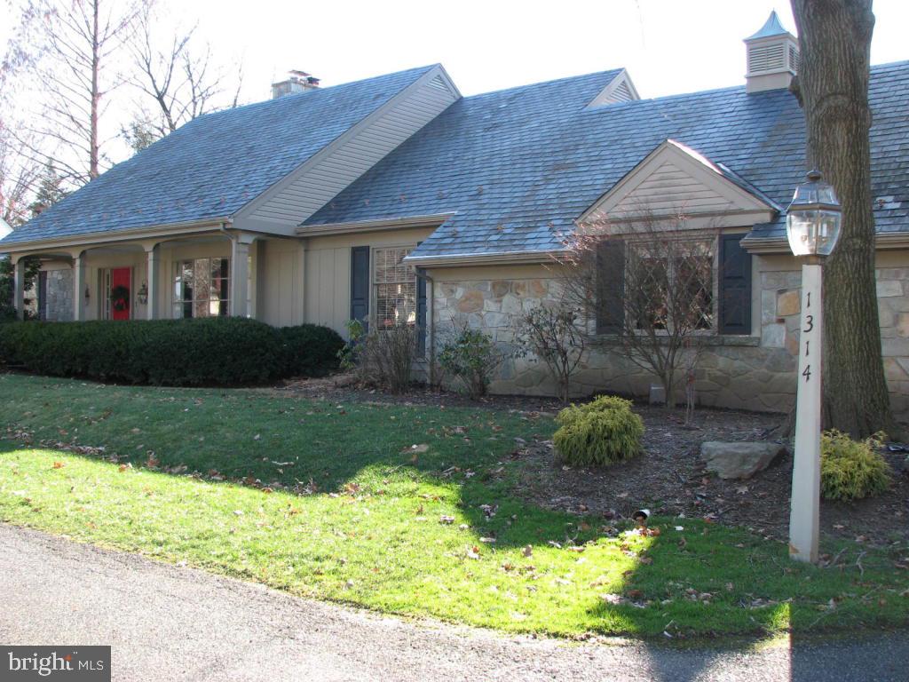 SCHOOL LANE HILLS - Residential