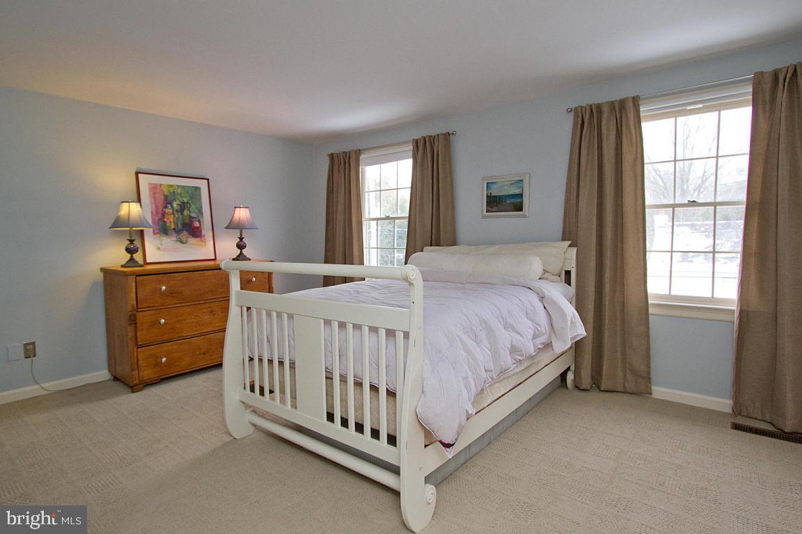SCHOOL LANE HILLS - Residential
