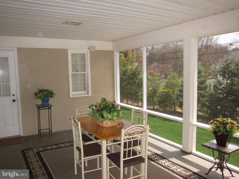SCHOOL LANE HILLS - Residential