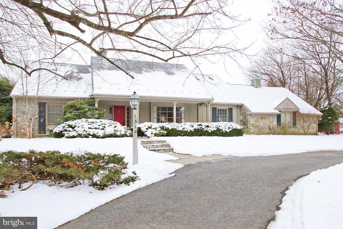 SCHOOL LANE HILLS - Residential