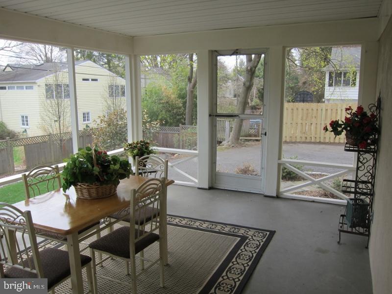 SCHOOL LANE HILLS - Residential