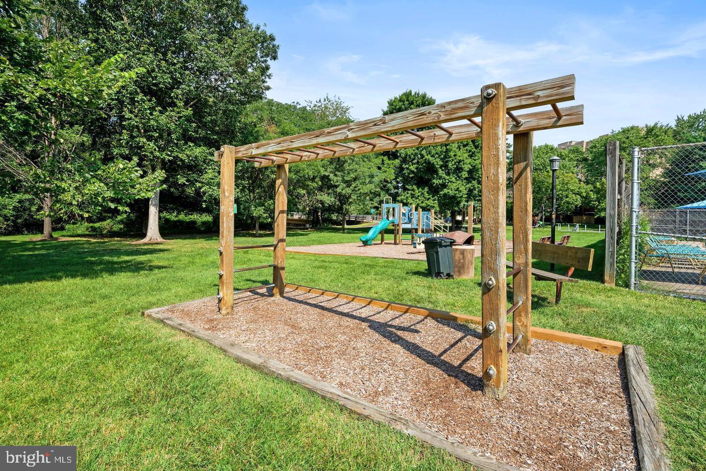 GEORGE MASON VILLAGE - Residential