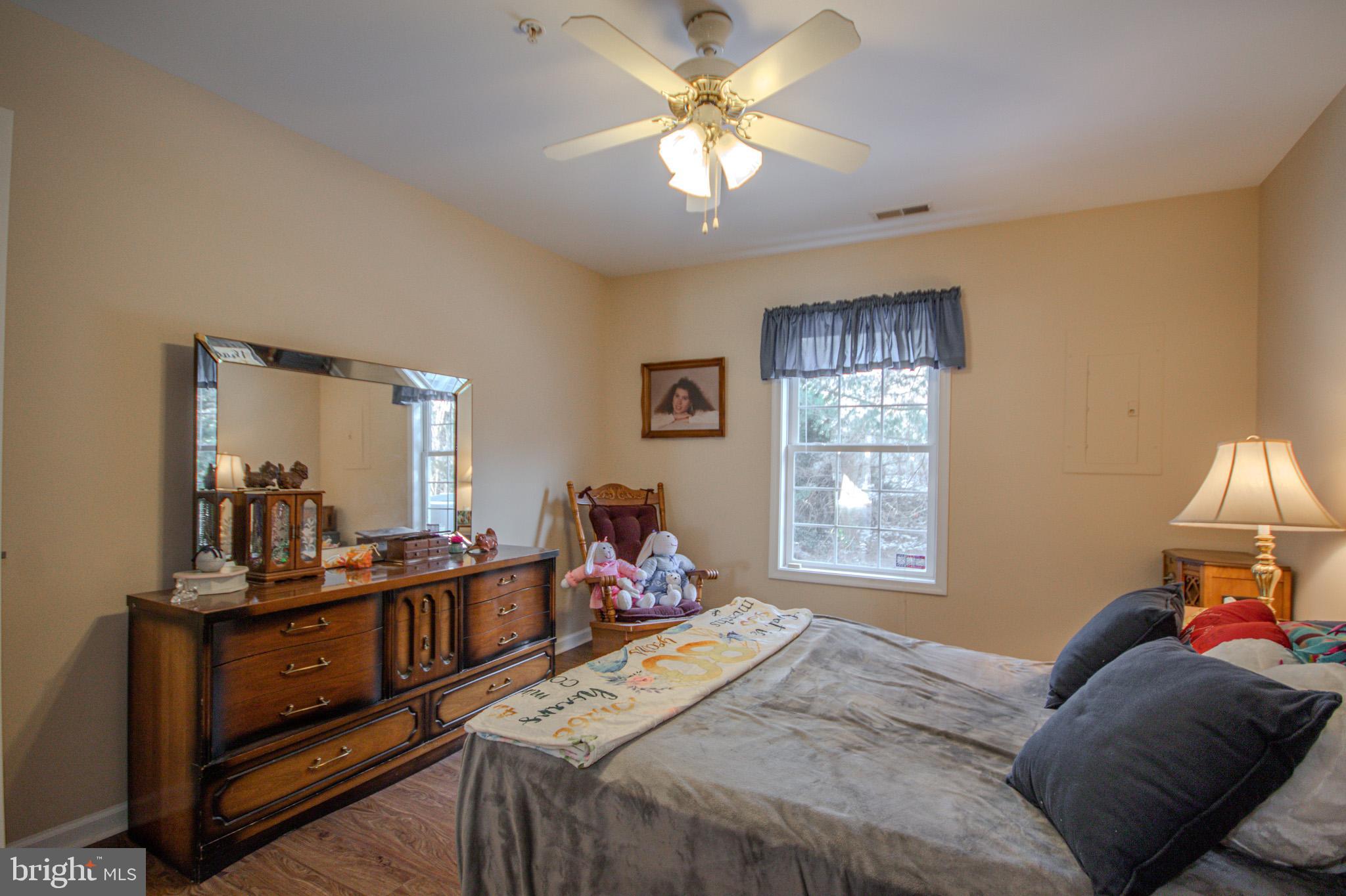 AVALON RETIREMENT COMM - Residential