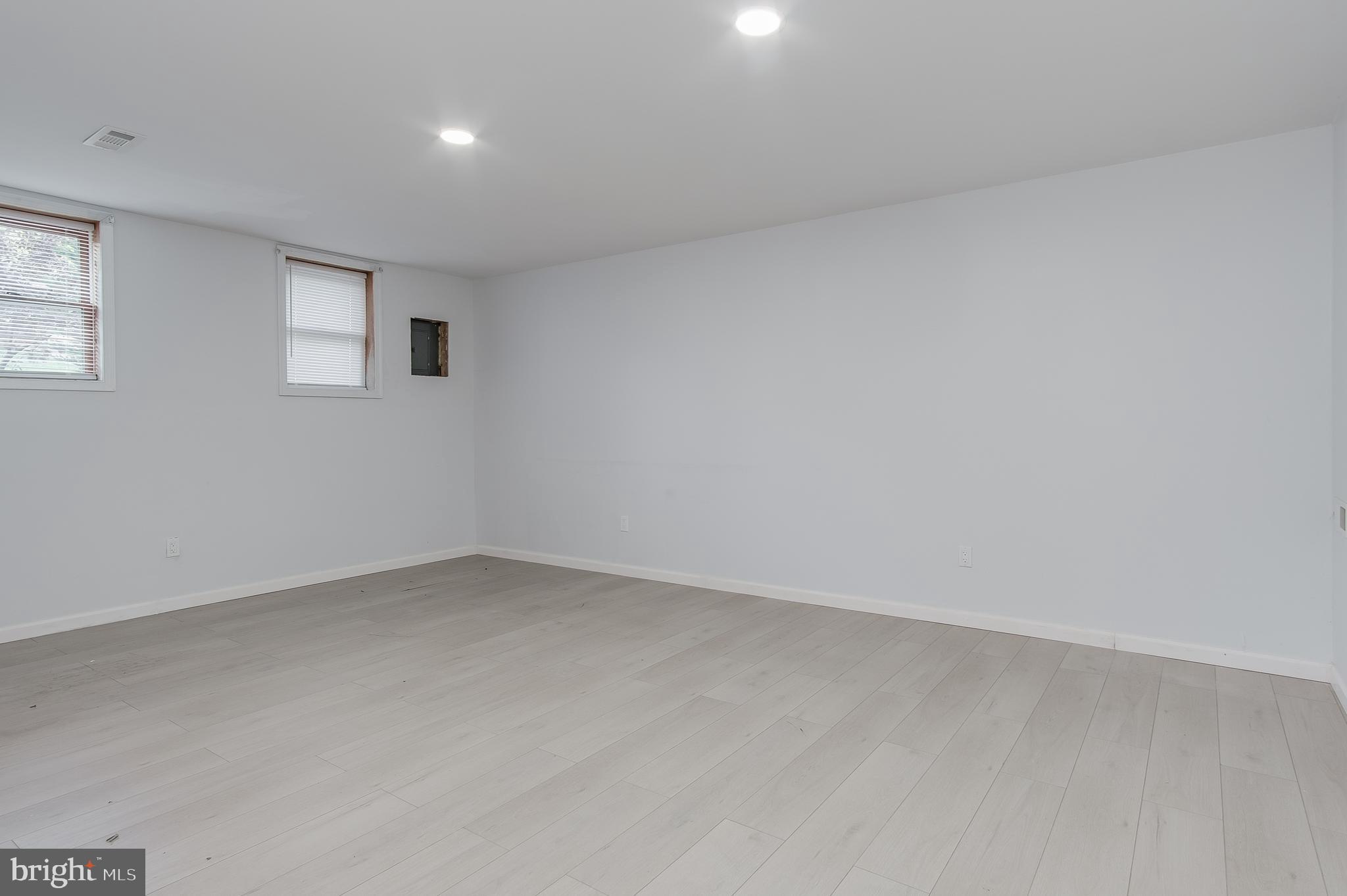 KENLY SQUARE - Residential