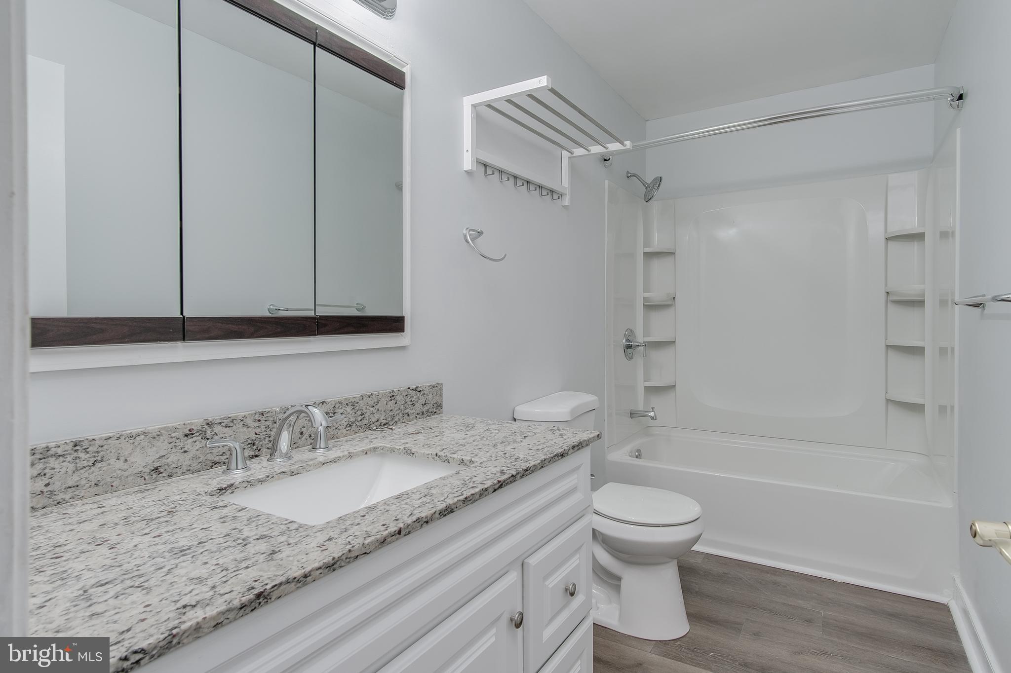 KENLY SQUARE - Residential