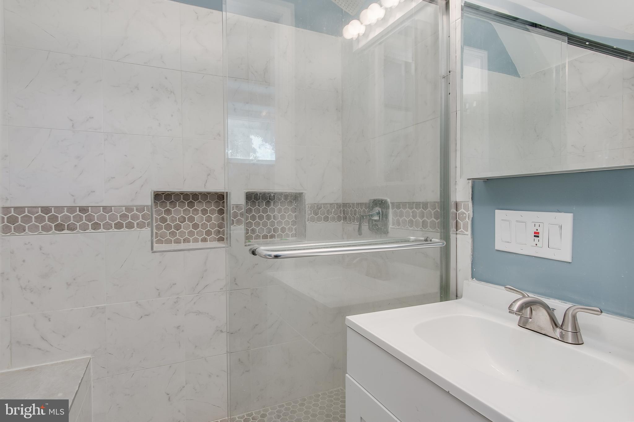 KENLY SQUARE - Residential