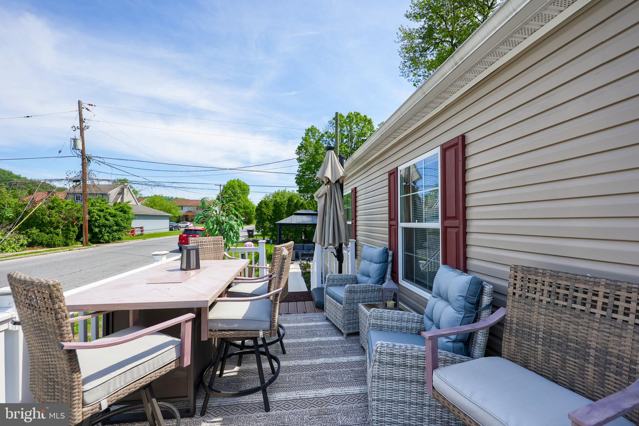 1020 STERLING AVENUE