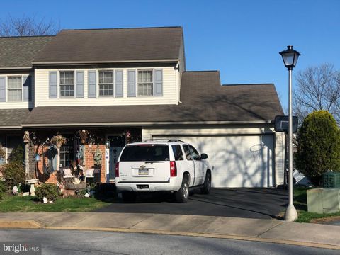 Photo of 49 Clover Court, EPHRATA, PA 17522 (MLS # PALA2068384)