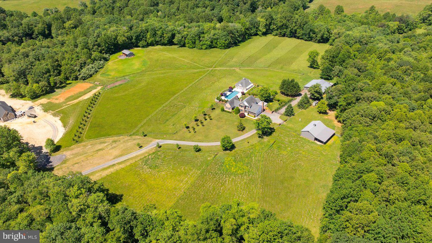 SEVEN SPRINGS FARM - Farm