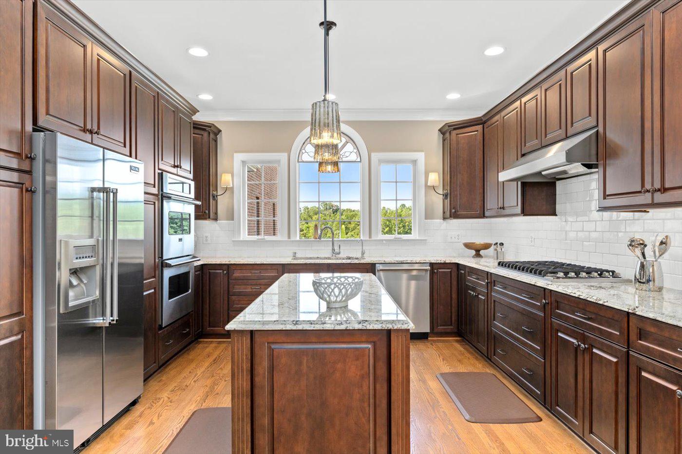 SEVEN SPRINGS FARM - Farm