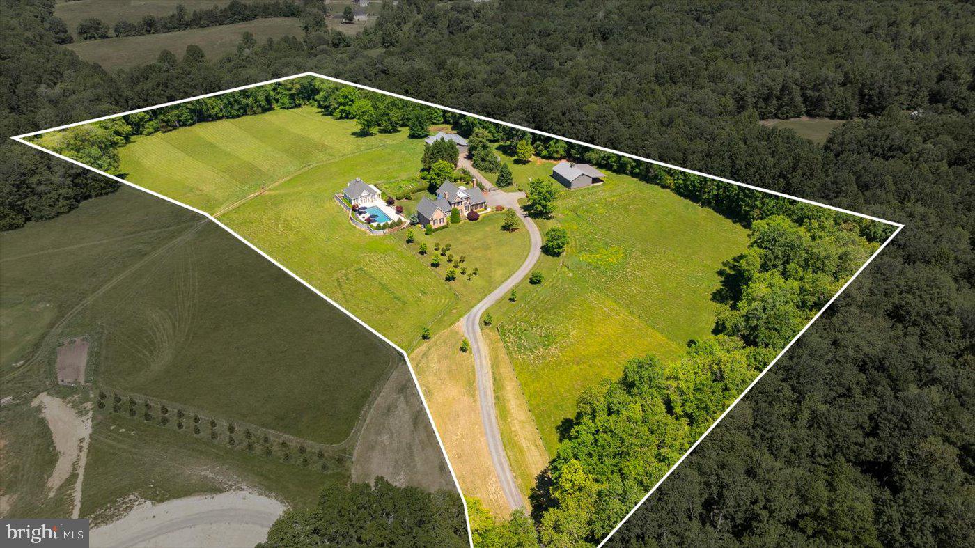 SEVEN SPRINGS FARM - Farm