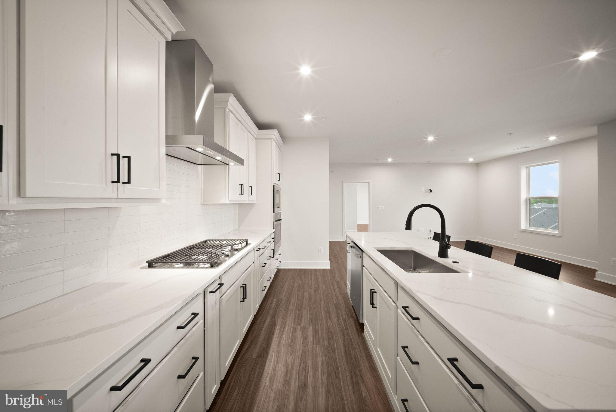 23640 BOLTON CRESCENT TERRACE 403