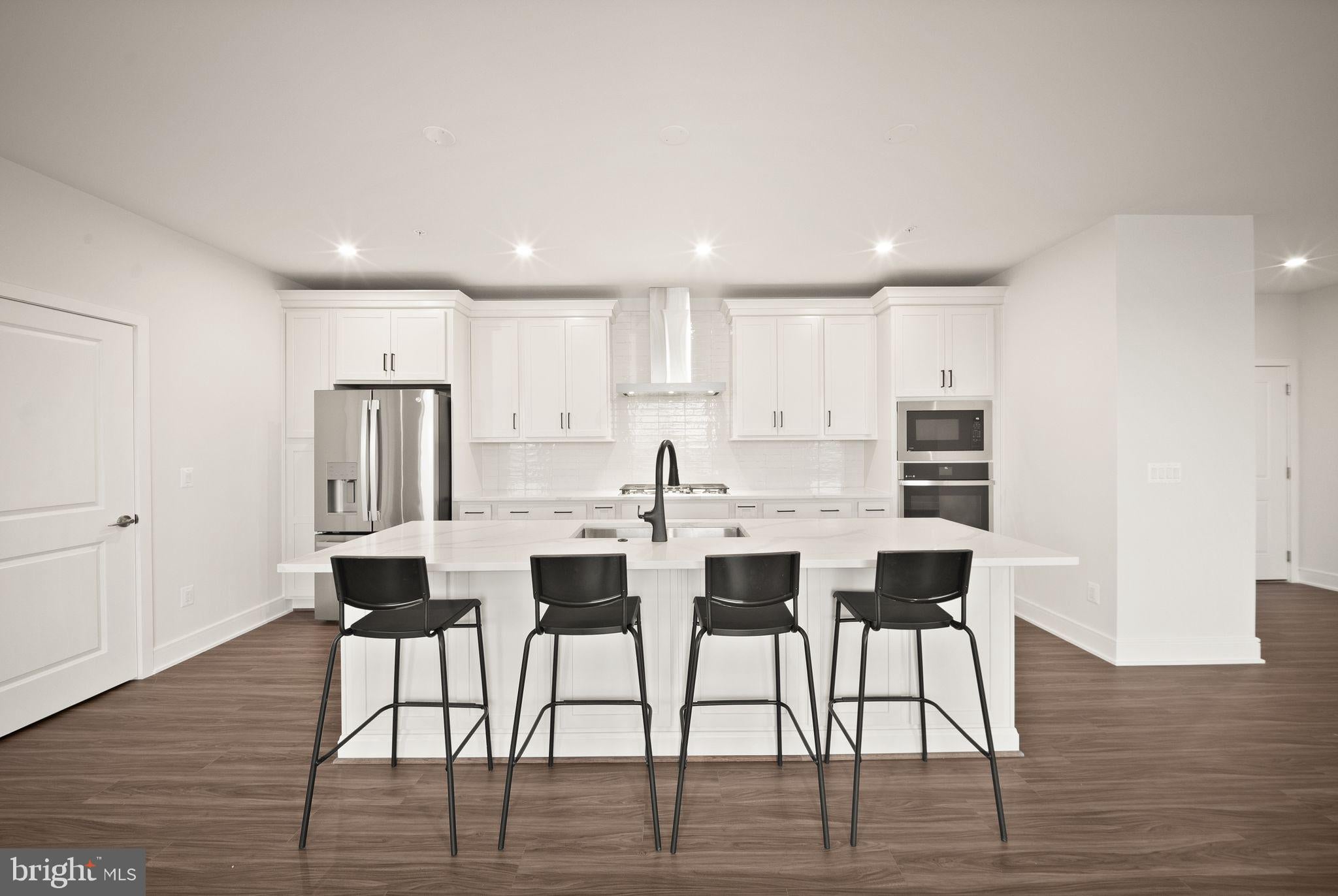 23640 BOLTON CRESCENT TERRACE 403
