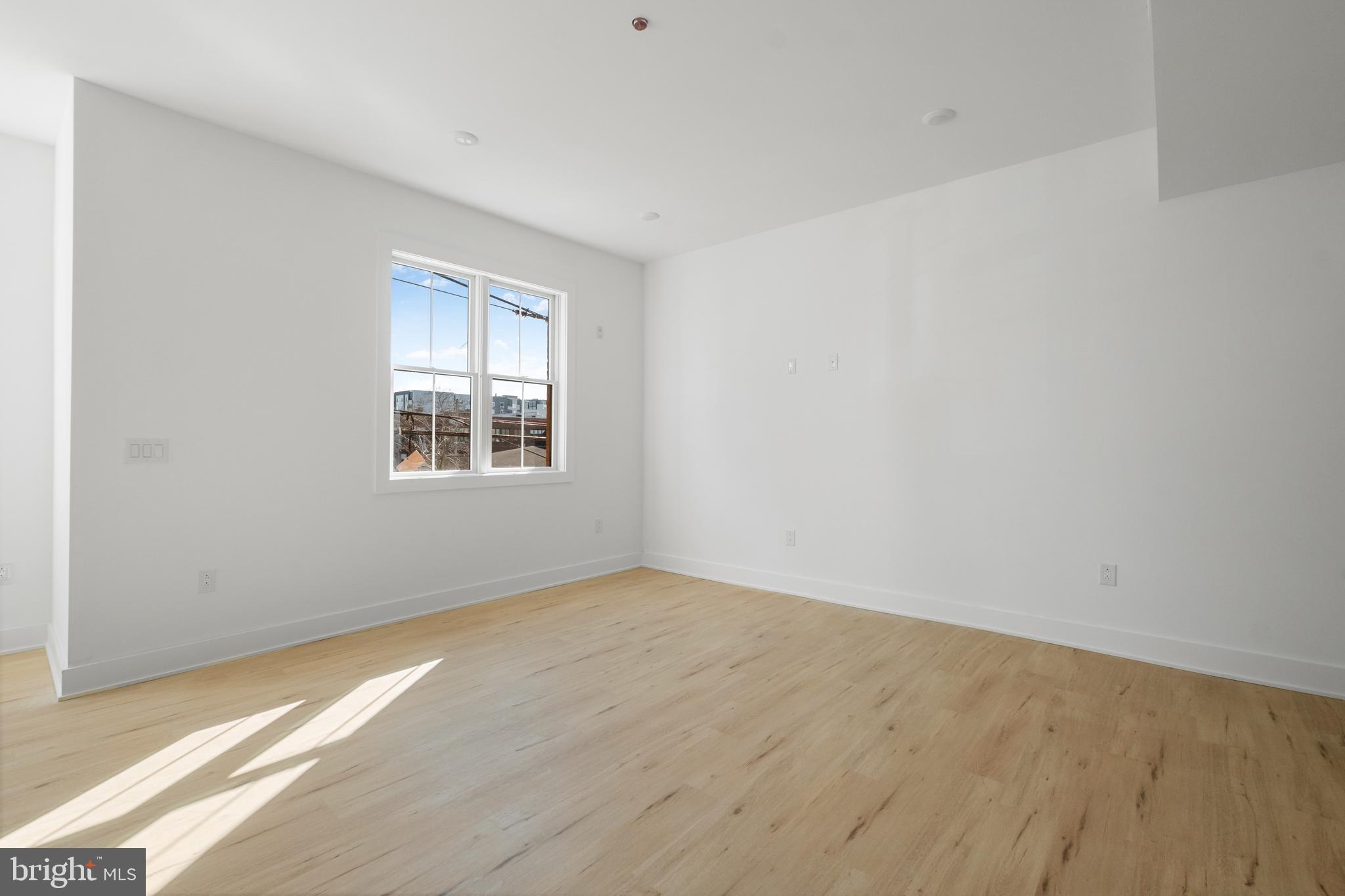 SOUTH KENSINGTON - Residential Lease