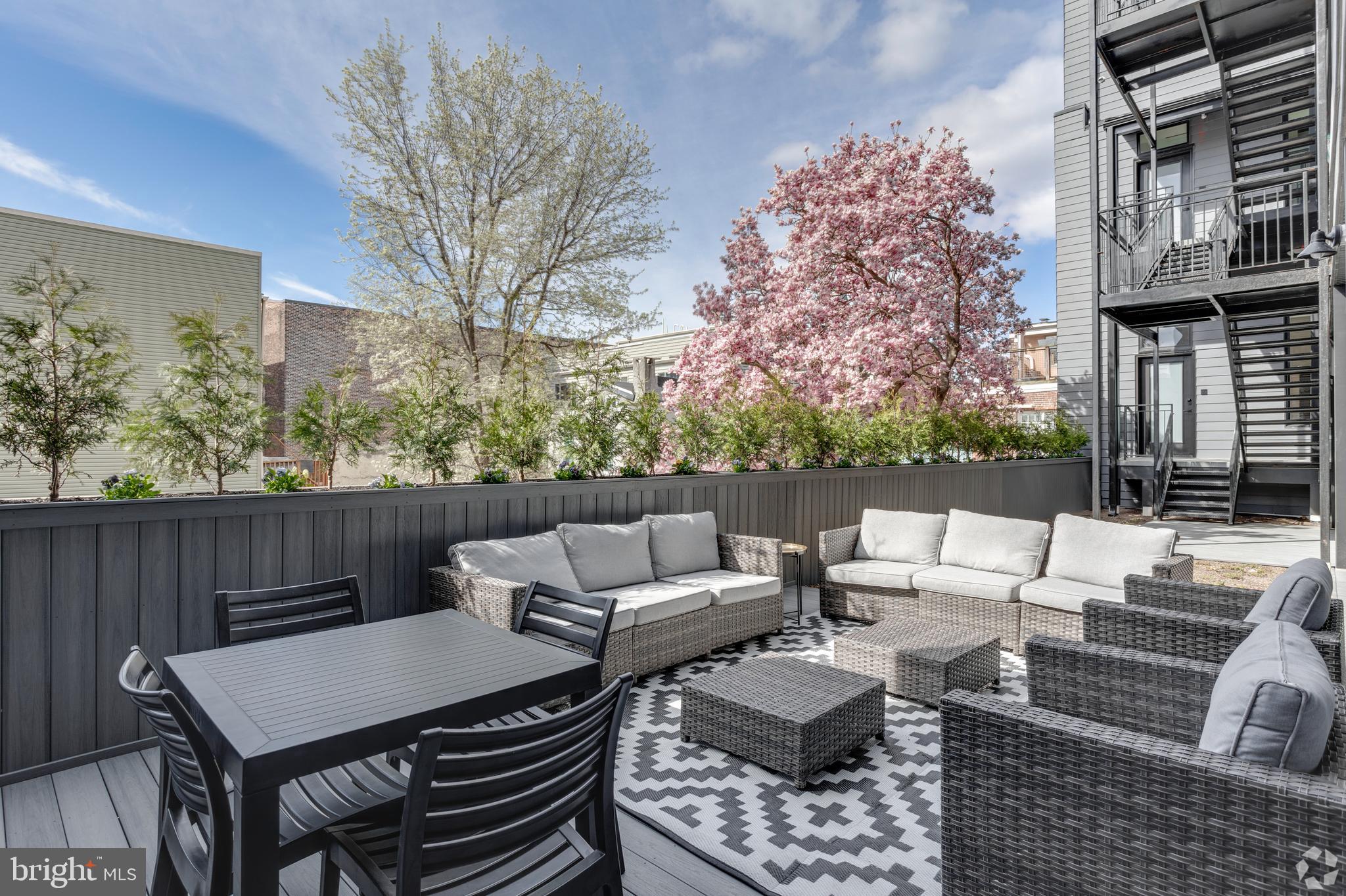 SOUTH KENSINGTON - Residential Lease