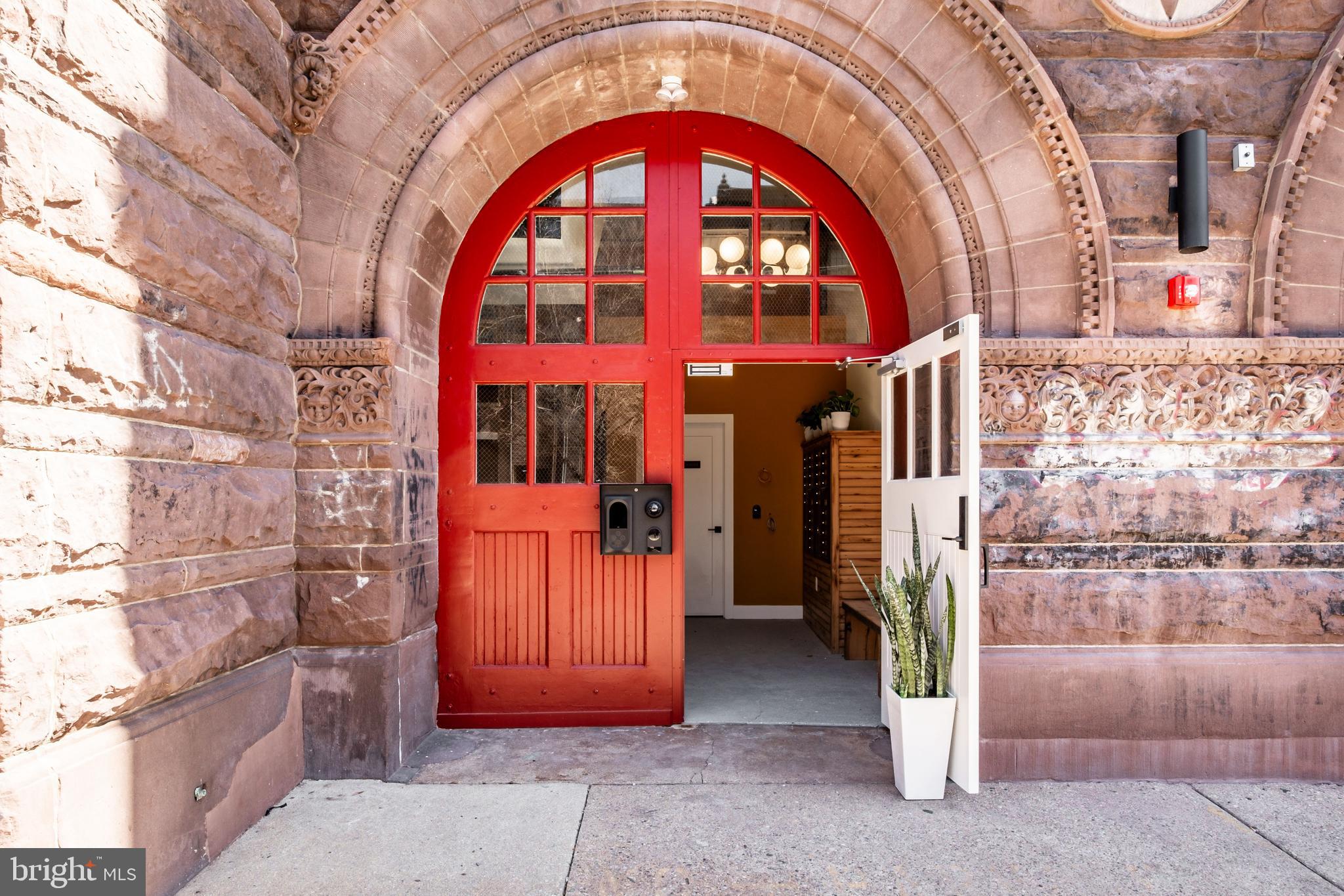 SOUTH KENSINGTON - Residential Lease