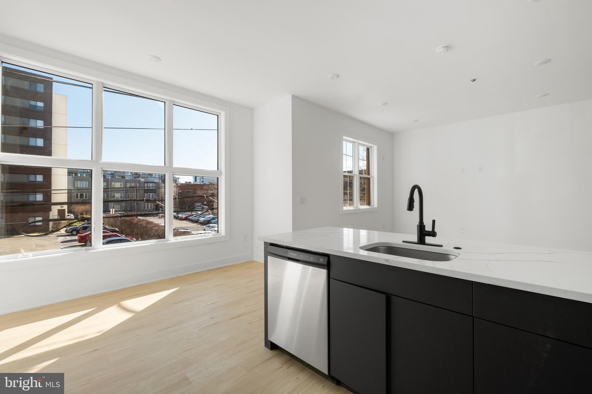 SOUTH KENSINGTON - Residential Lease