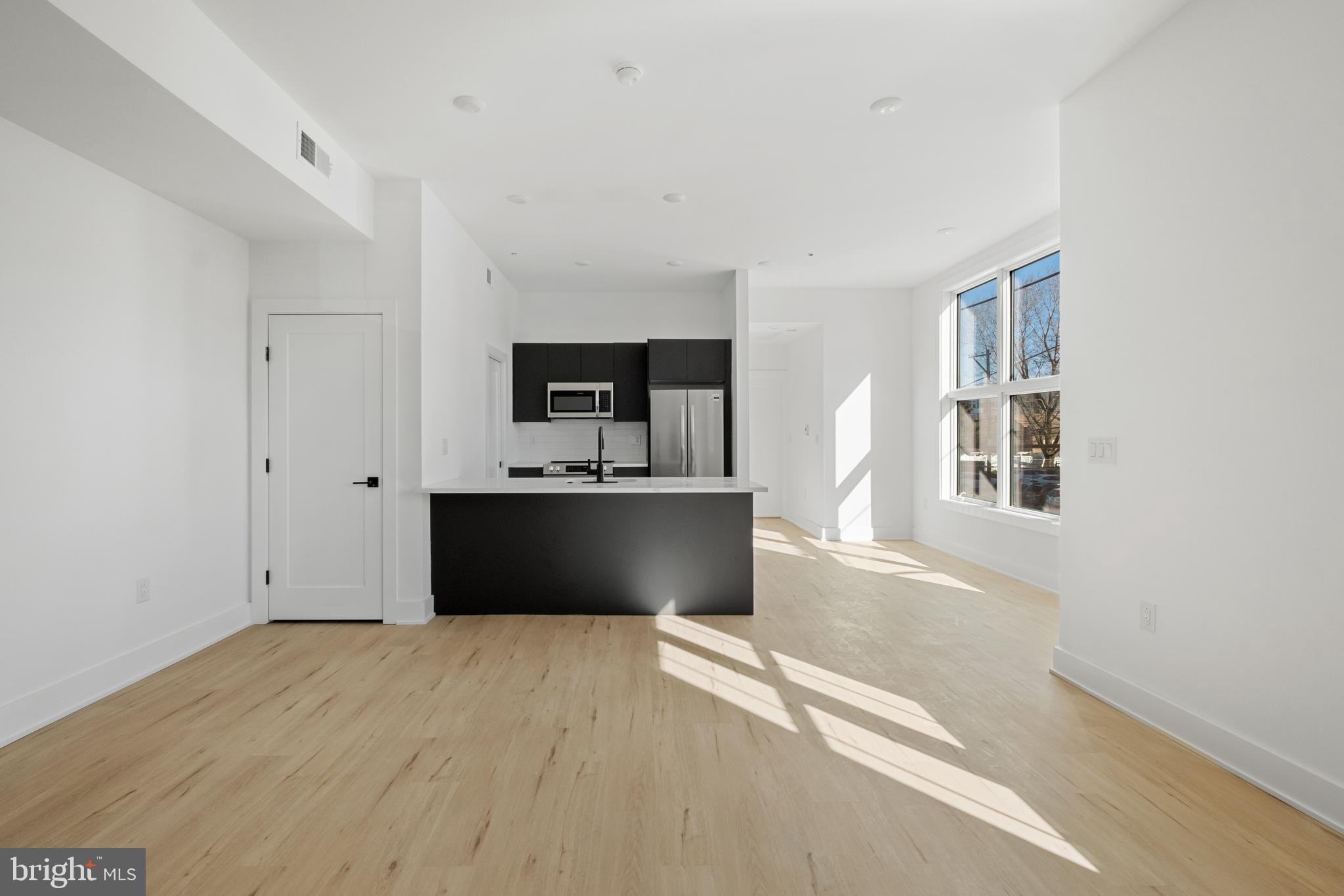 SOUTH KENSINGTON - Residential Lease