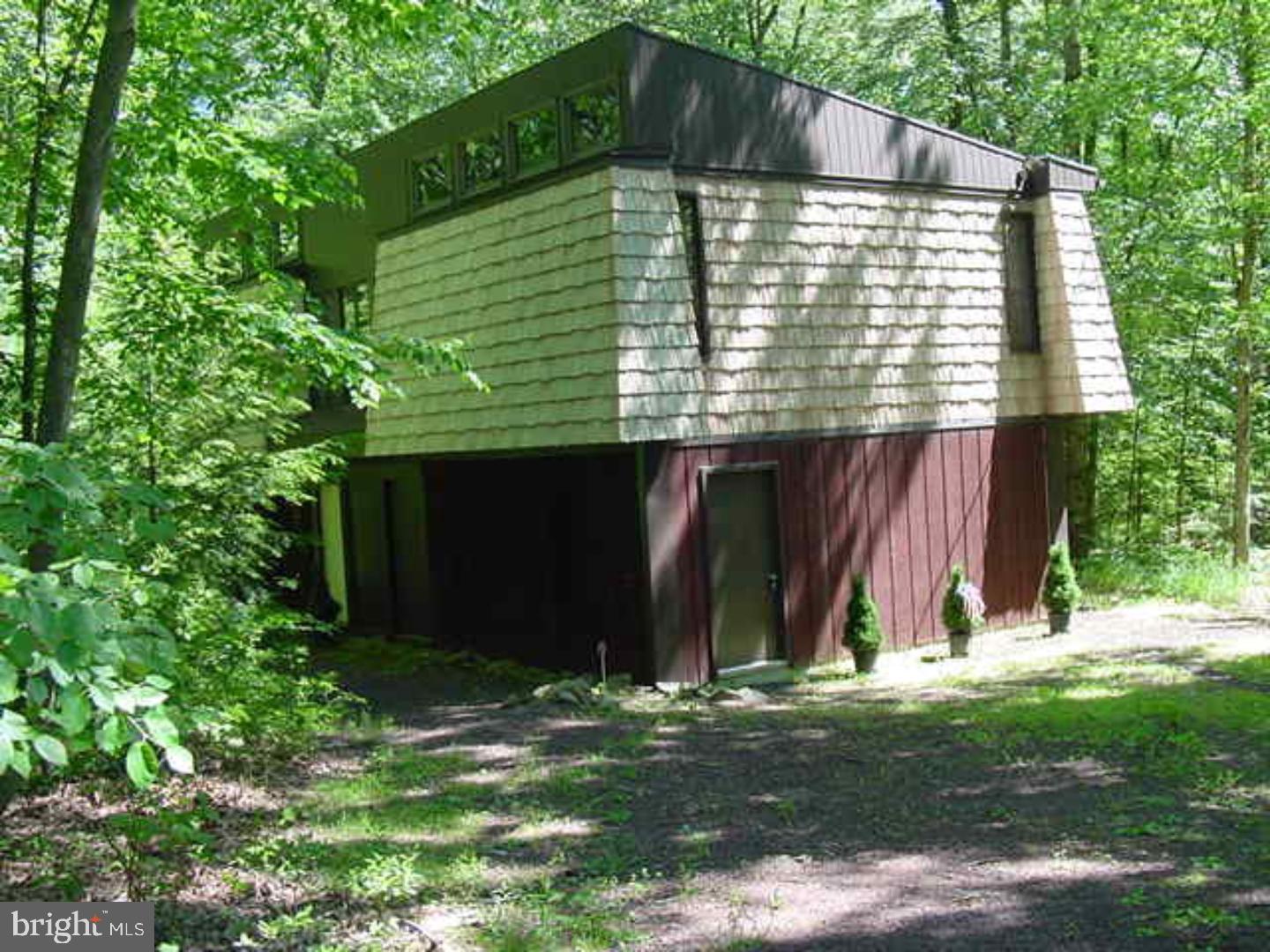 Wonderful Architect custom designed home! Cozy New England style contemporary open design. Most interior walls are Redwood. Master bedroom with large Walk-in closet. Lots of Natural light in upper level. Central air. Carrier heat pump. Beautiful Lake Hauto Development with 3 beaches, playgrounds, fishing, hiking & much more for your recreational pleasure or enjoy your privacy on your wooded lot. Mailing Address Continued: Nesquehoning Color: brown Amp: 200