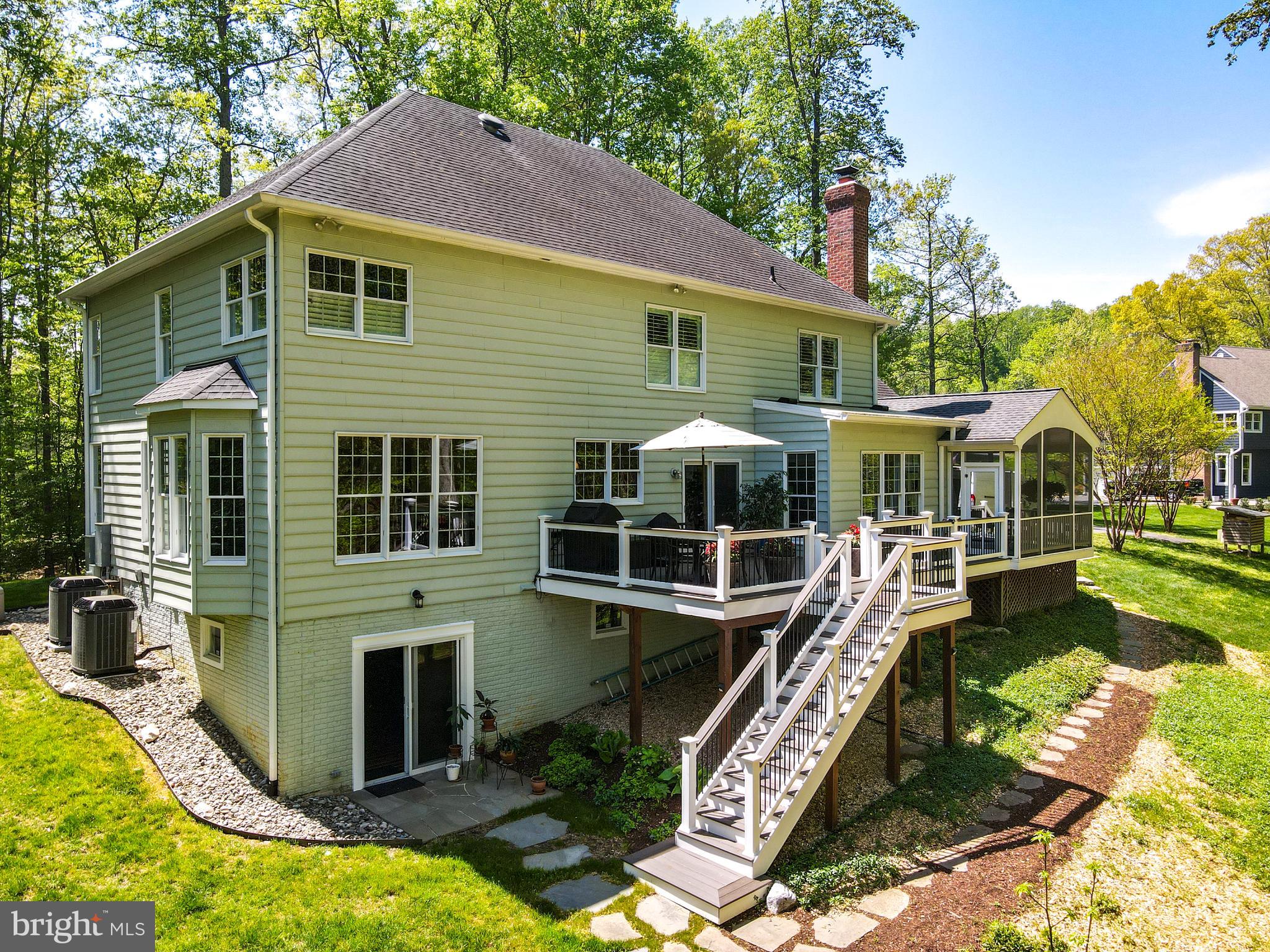 EAGLES PASSAGES - Residential