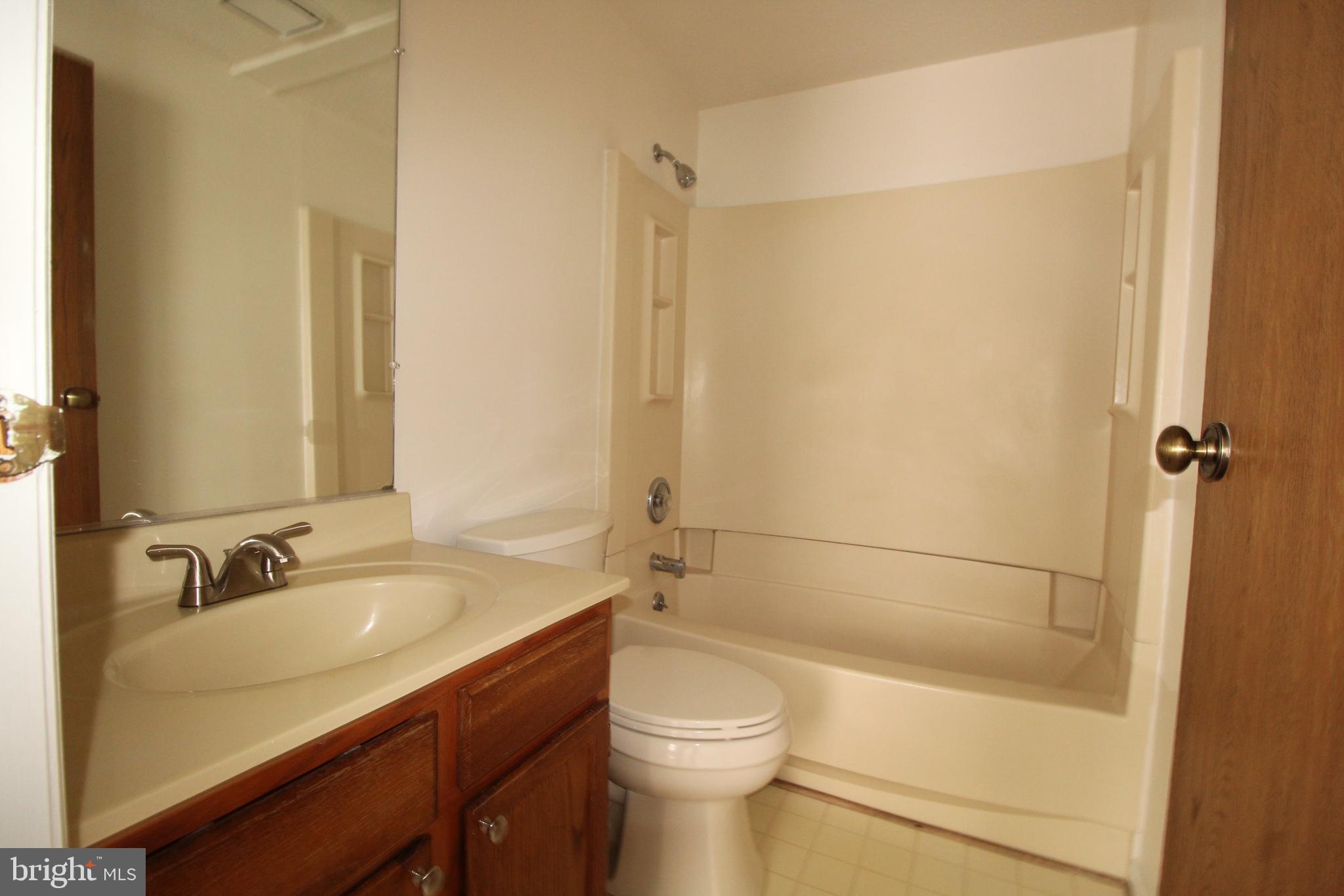 SANDTOWN-WINCHESTER - Residential Lease