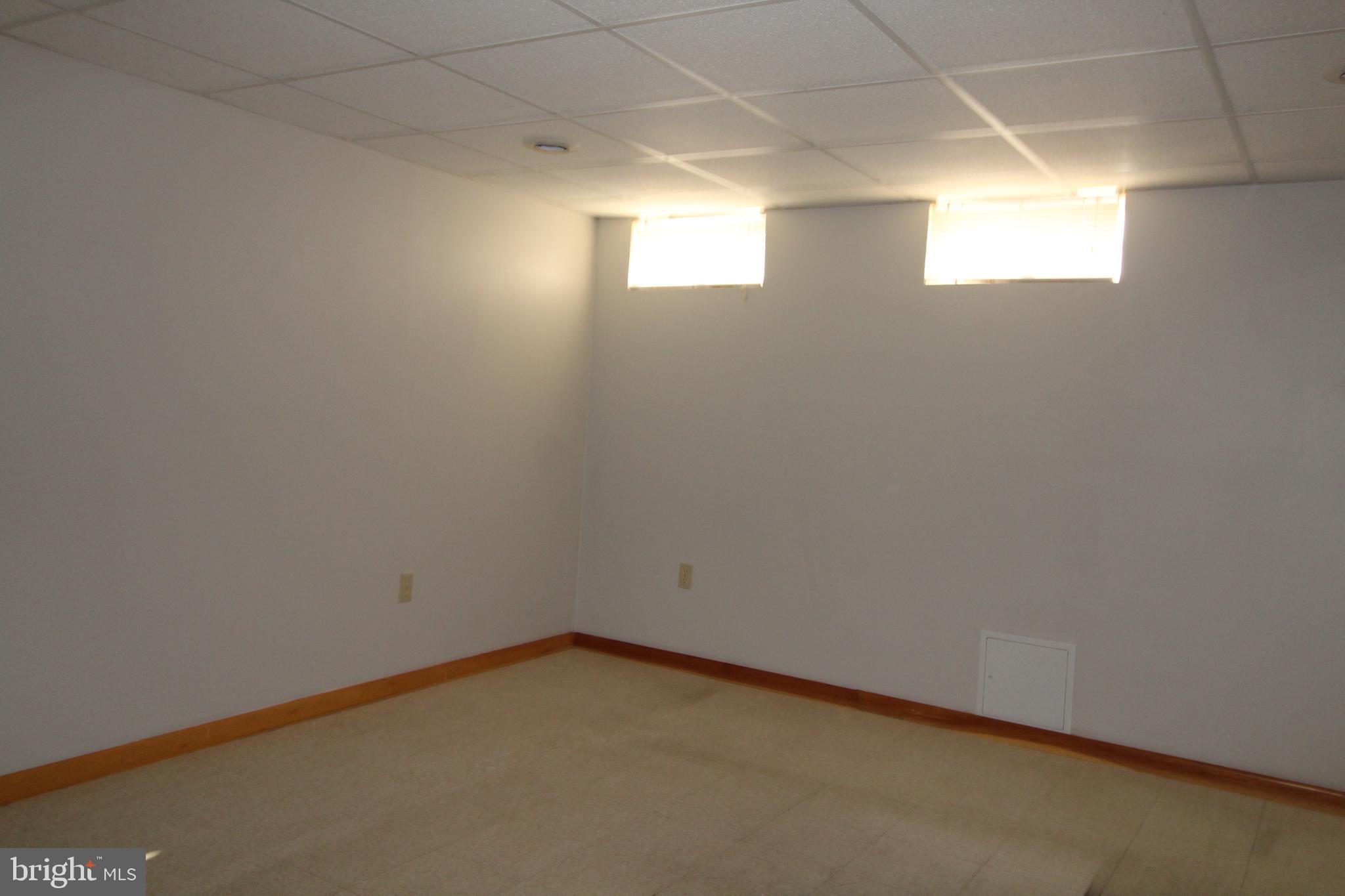 SANDTOWN-WINCHESTER - Residential Lease