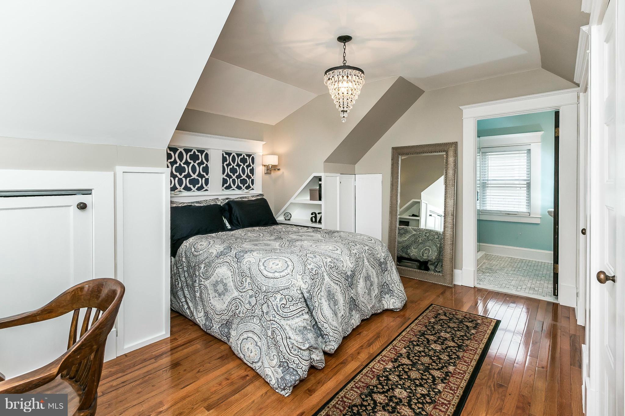 LAKE EVESHAM HISTORIC DISTRICT - Residential