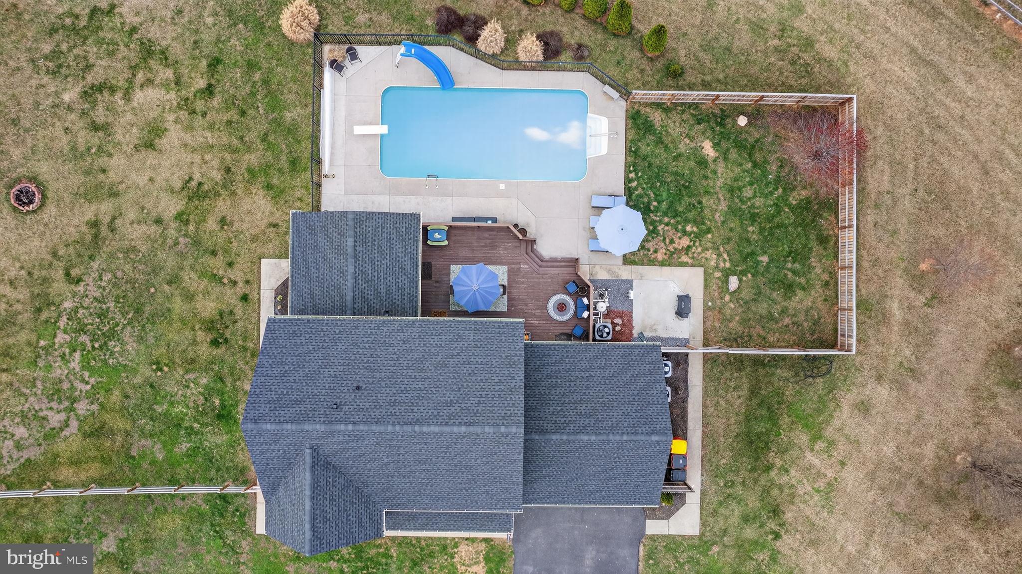 GOLDEN MEADOWS - Residential