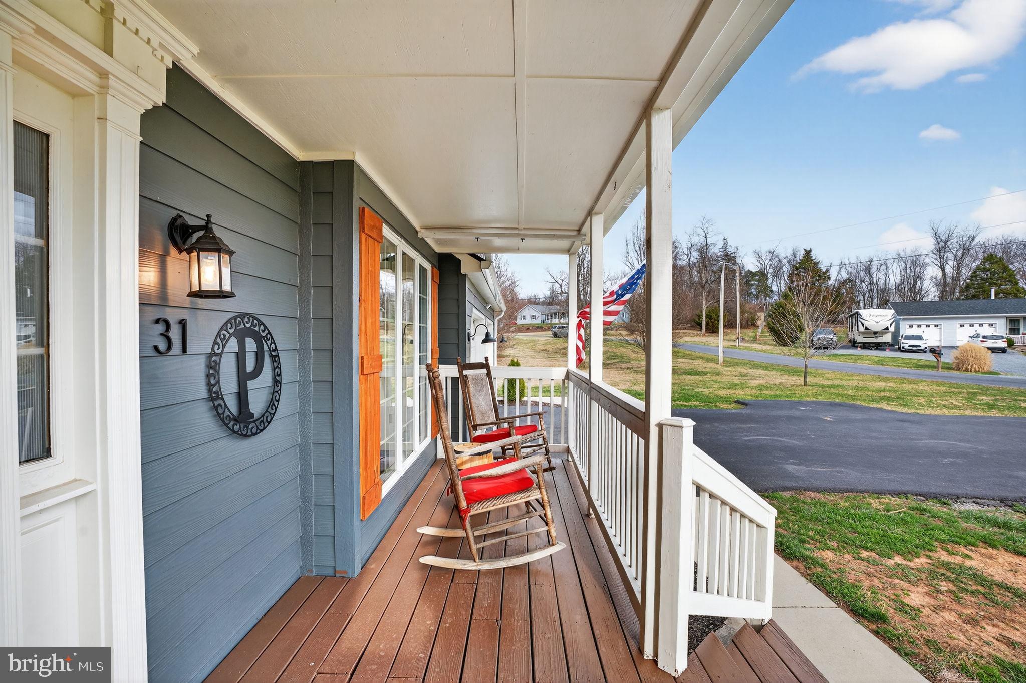 GOLDEN MEADOWS - Residential