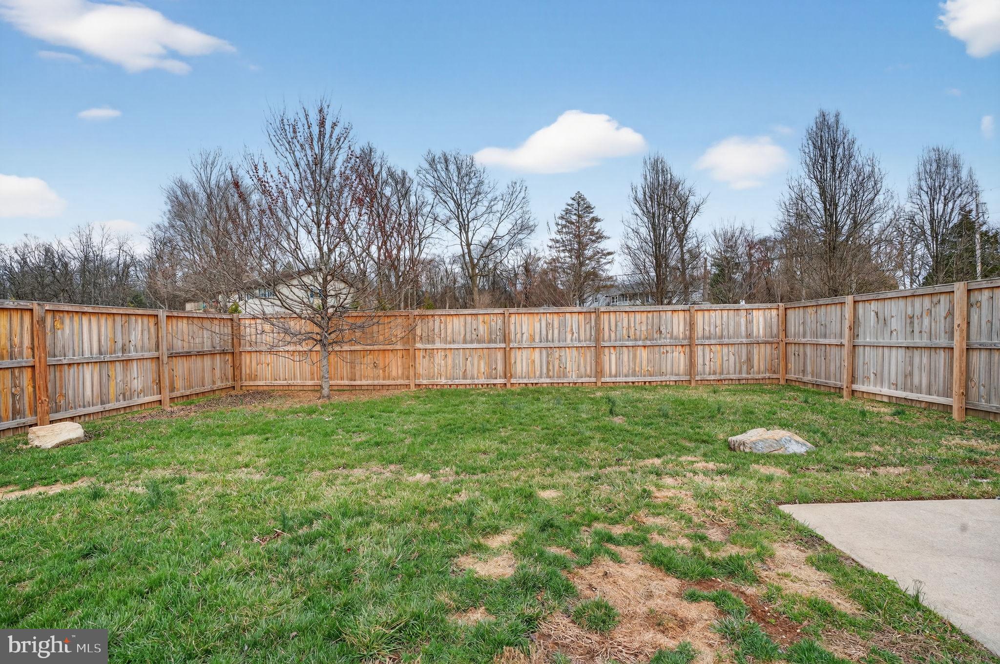 GOLDEN MEADOWS - Residential