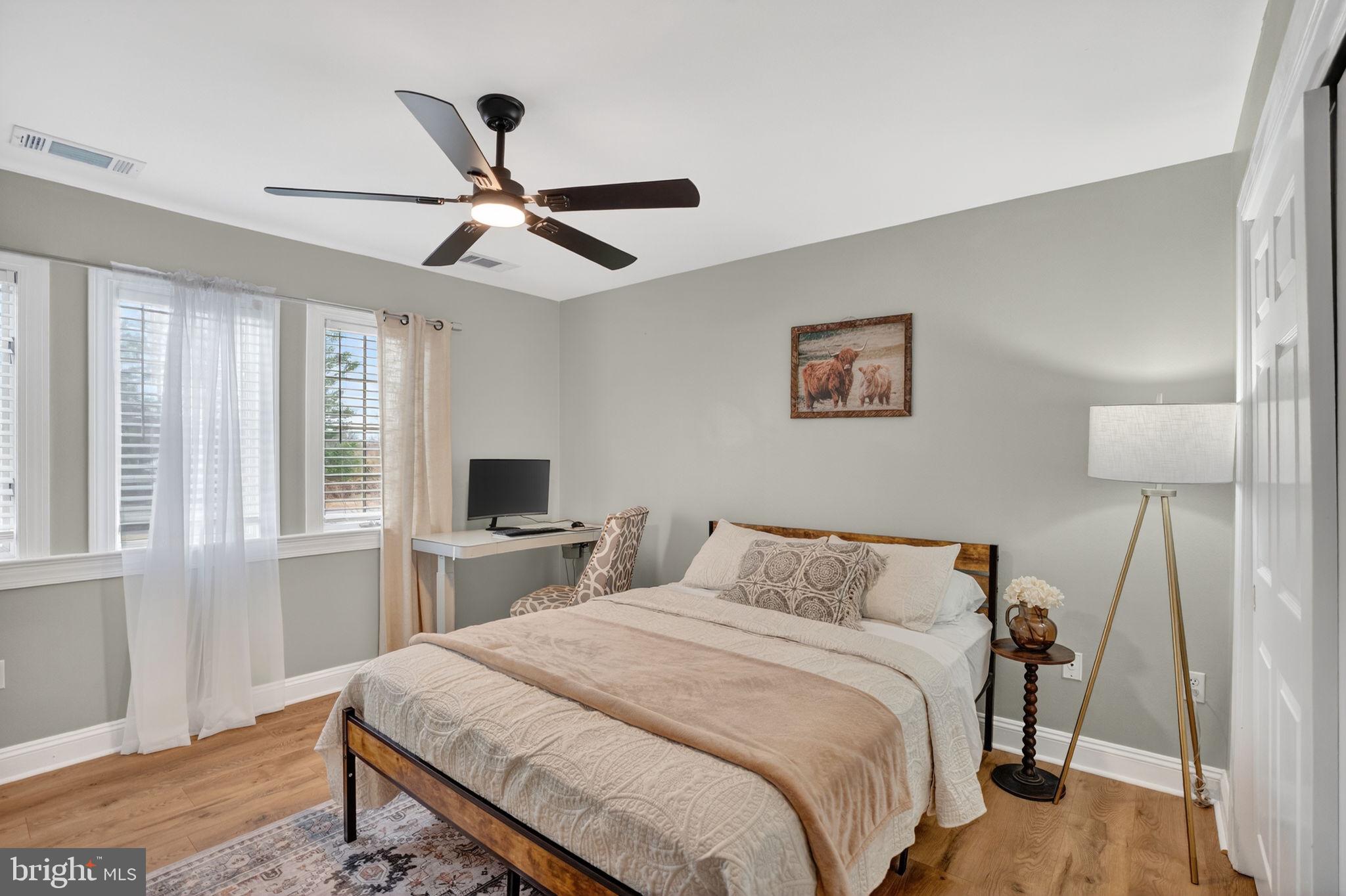 GOLDEN MEADOWS - Residential