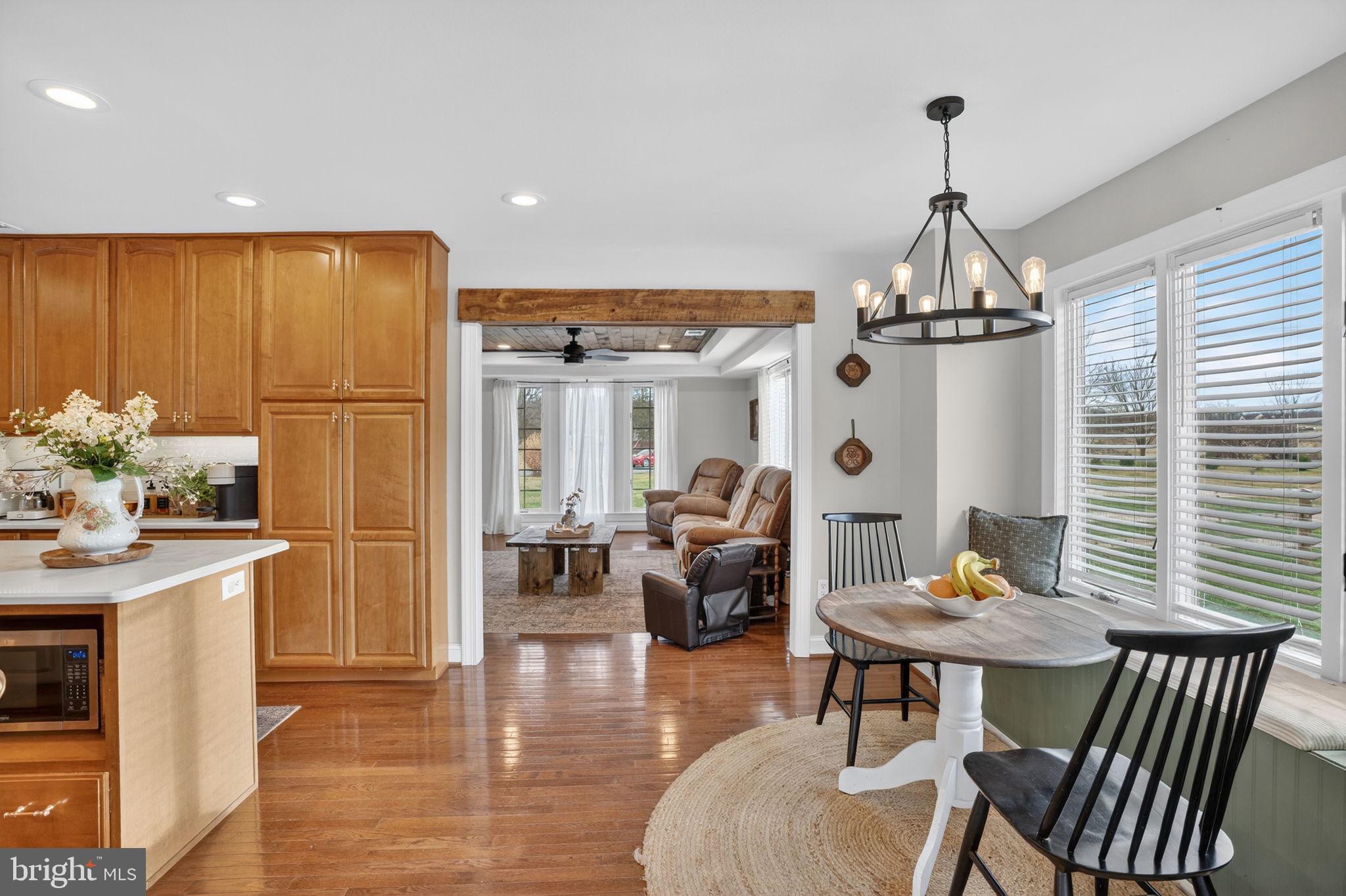 GOLDEN MEADOWS - Residential