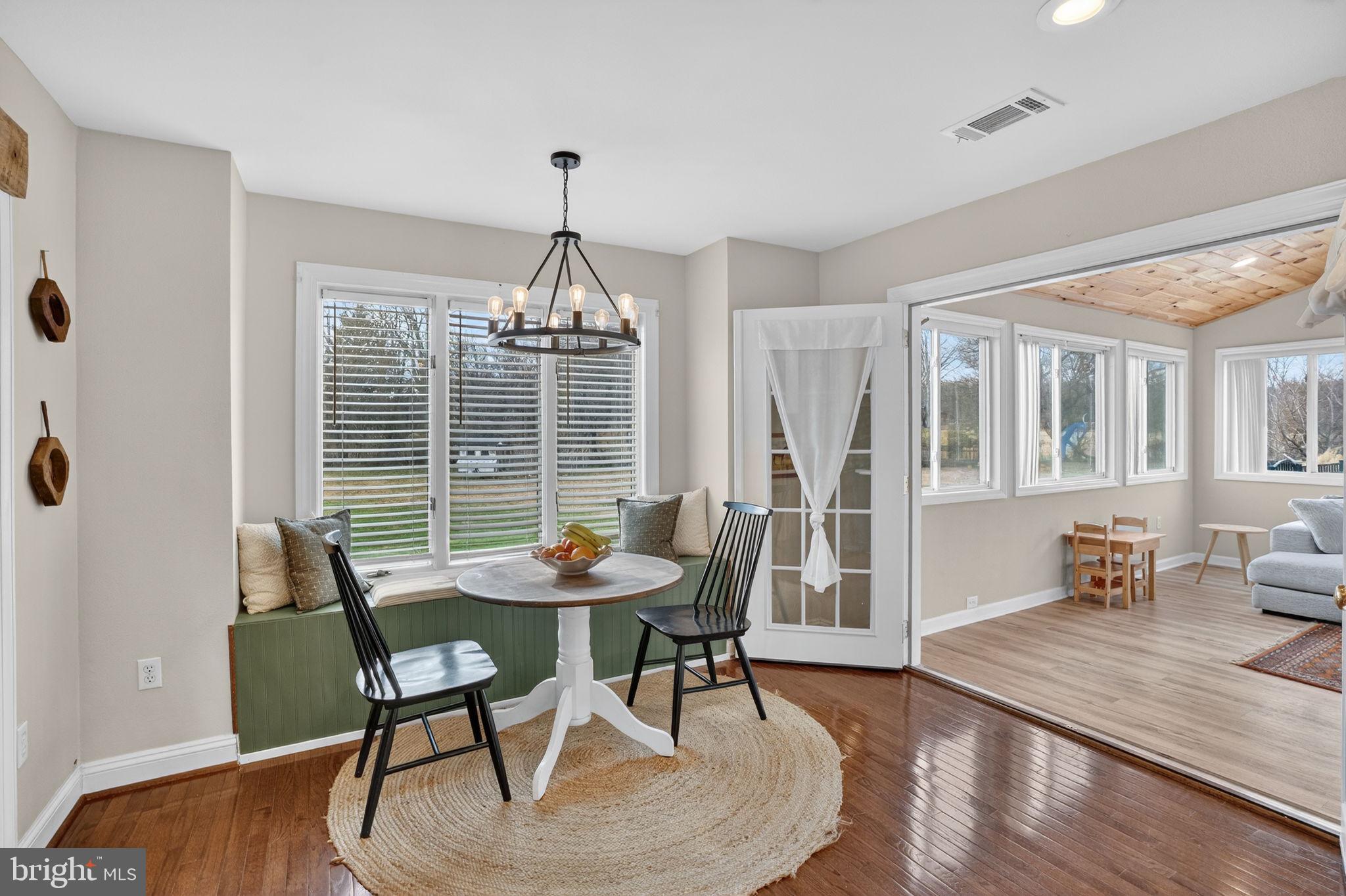 GOLDEN MEADOWS - Residential