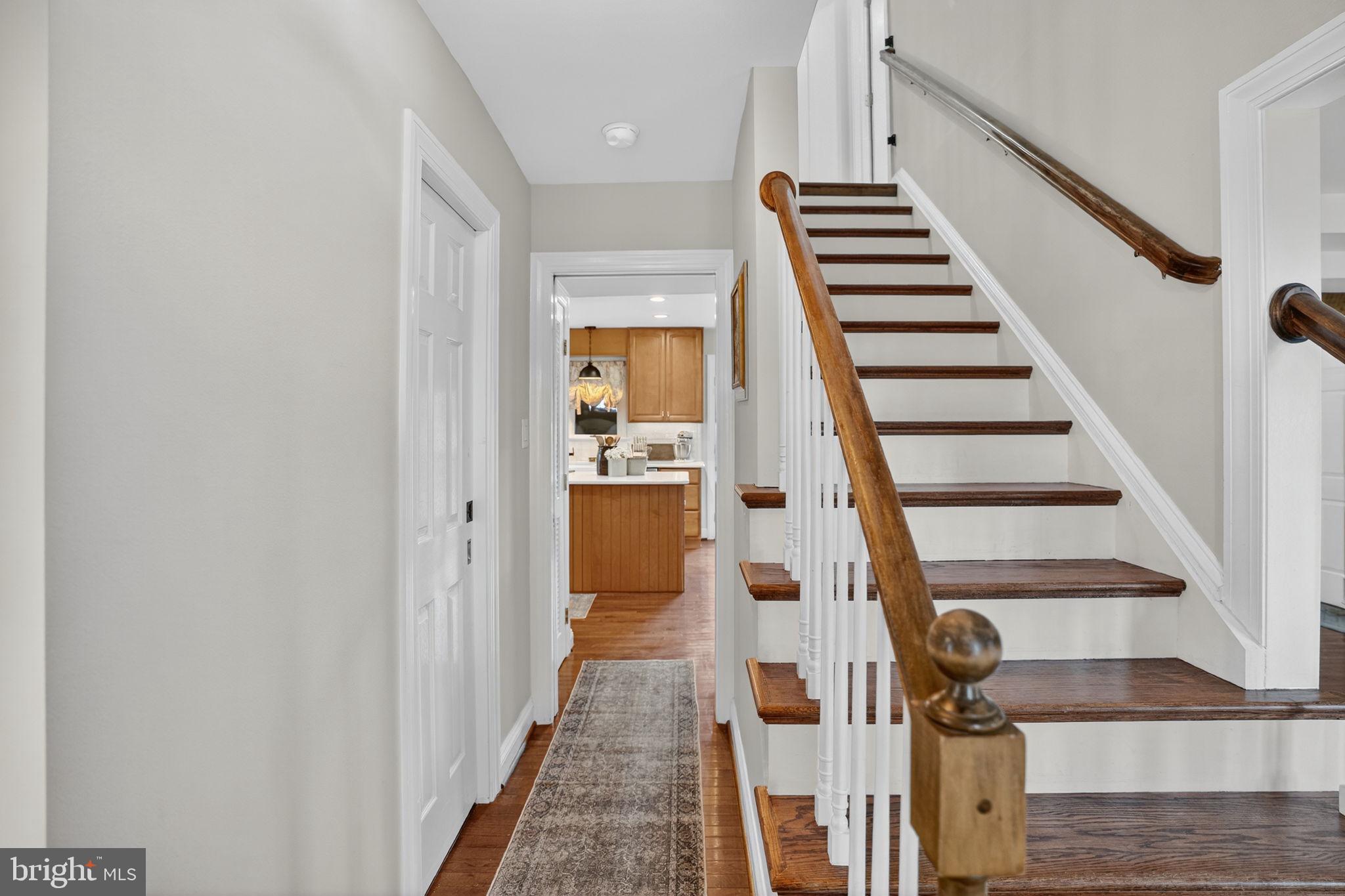 GOLDEN MEADOWS - Residential