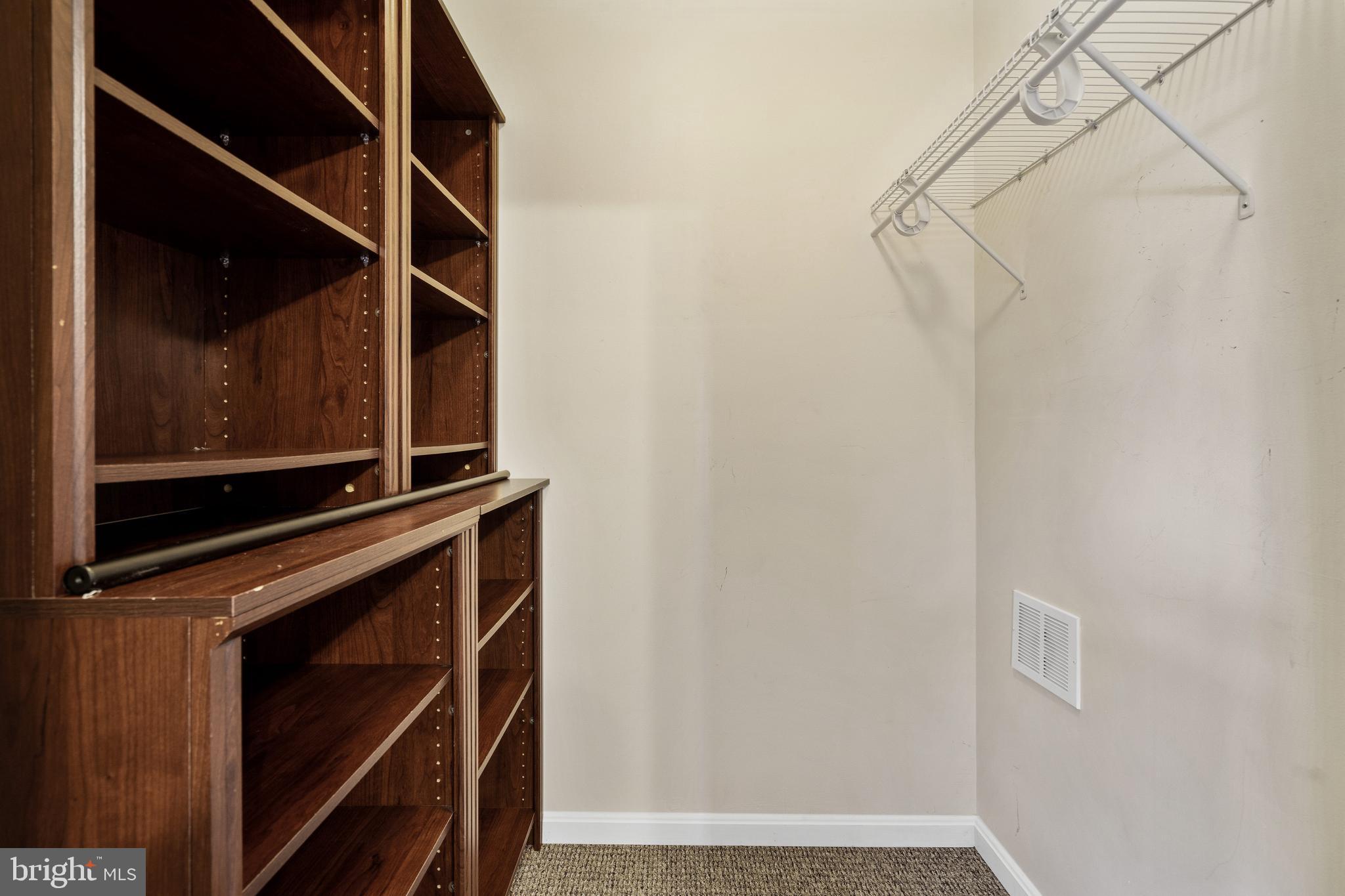 HARBOUR GATES - Residential