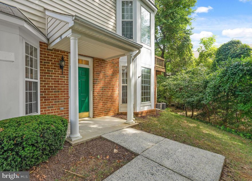 One Level living at its best! Wonderful Harbour Gate lower unit with 3 bedrooms and 2 full baths. Soaring ceilings, floor to ceiling windows, hardwood floors, stainless appliances and so much more!  Updated kitchen, fresh paint, gas  fireplace, side patio & deck situated on quiet lot with wooded views.  Conveniently located just a short drive to downtown Annapolis, shops, dining, nightlife and commuter routes! Hurry, you don't want to miss this one!