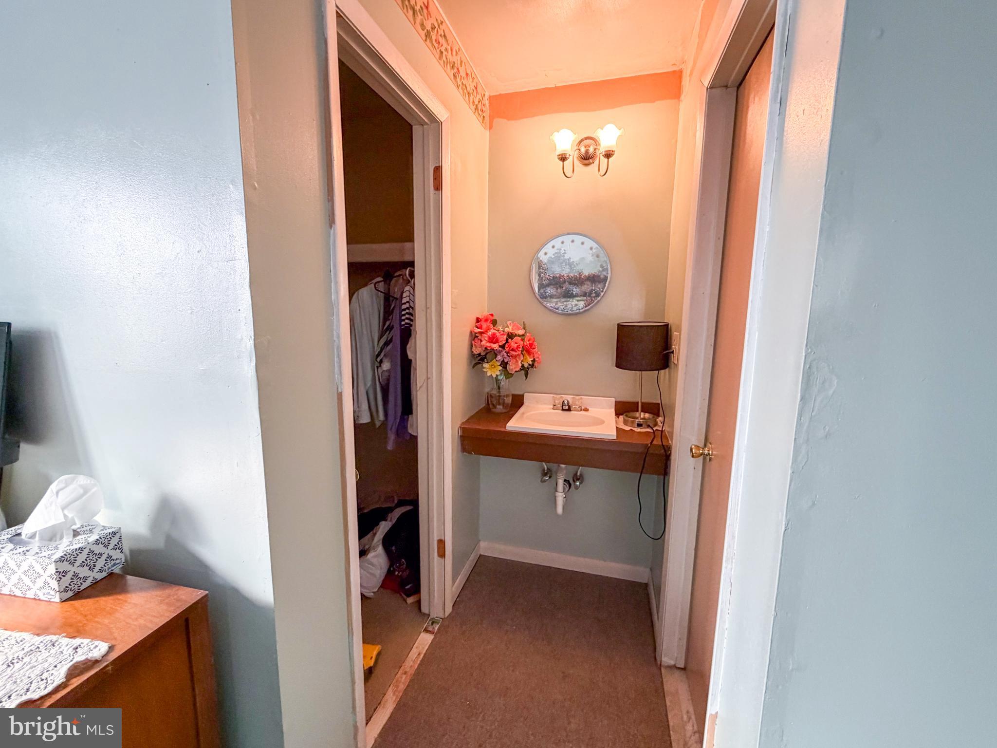 LAUREL HILLS - Residential