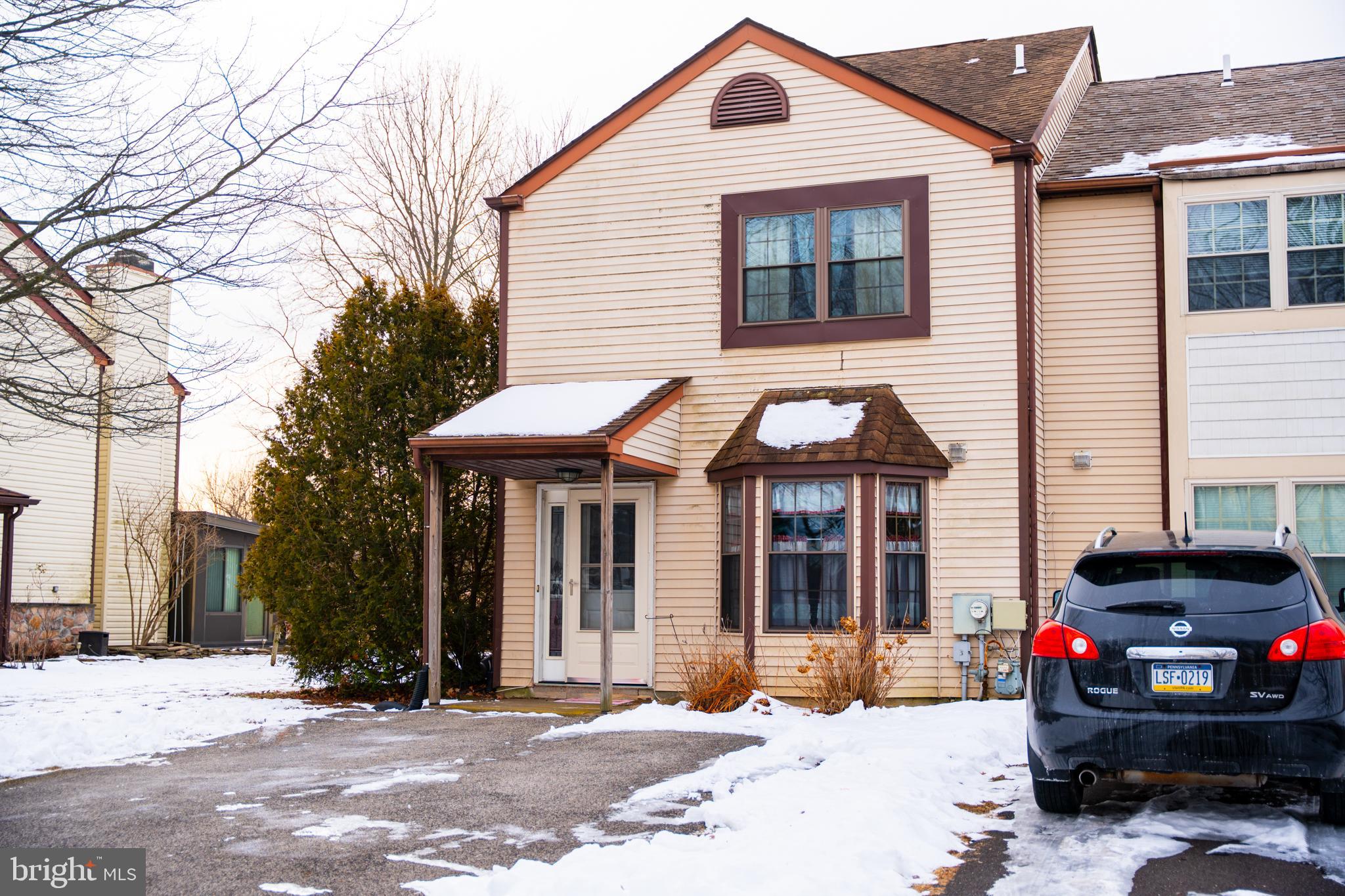 LAUREL HILLS - Residential