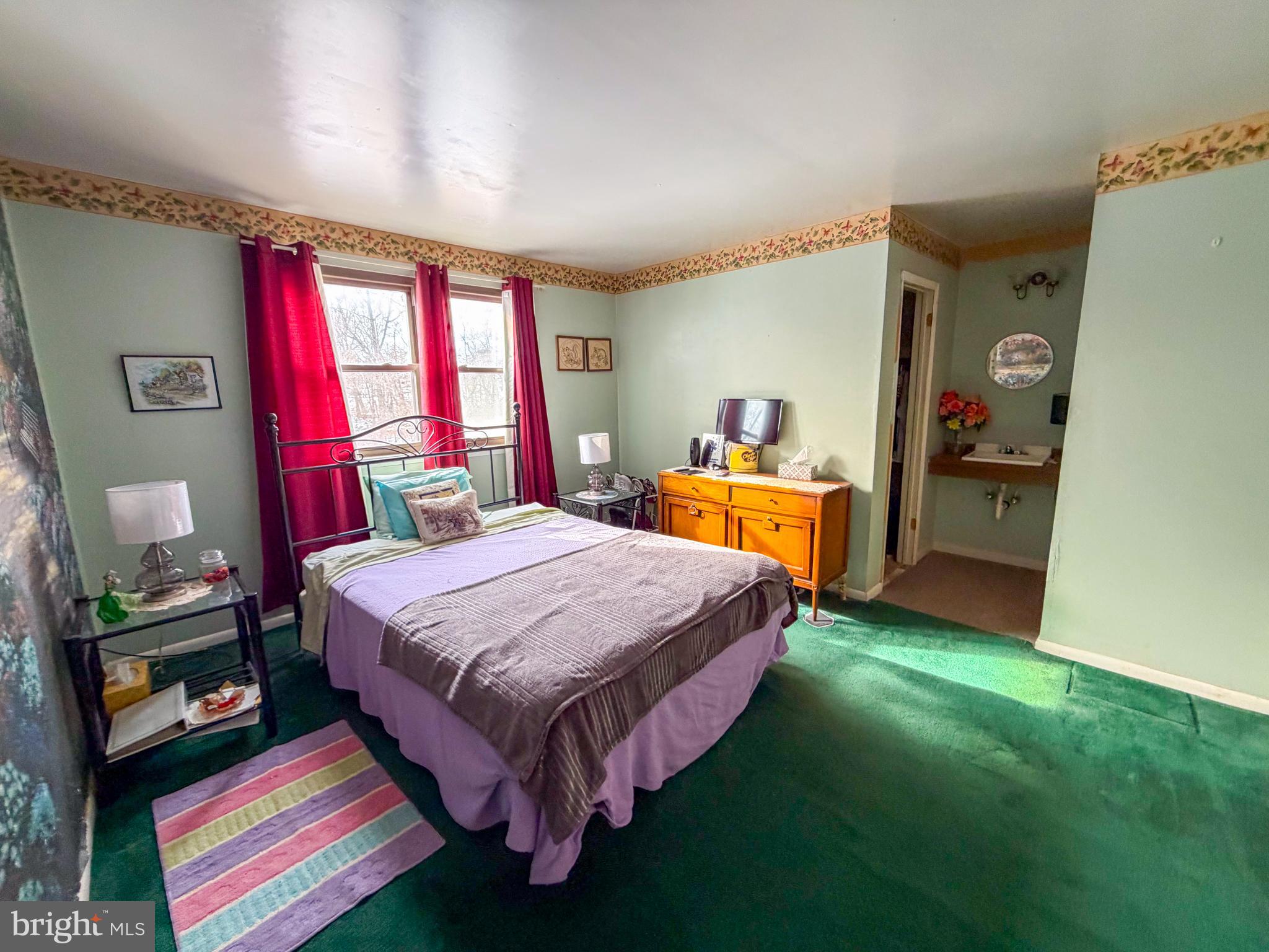 LAUREL HILLS - Residential