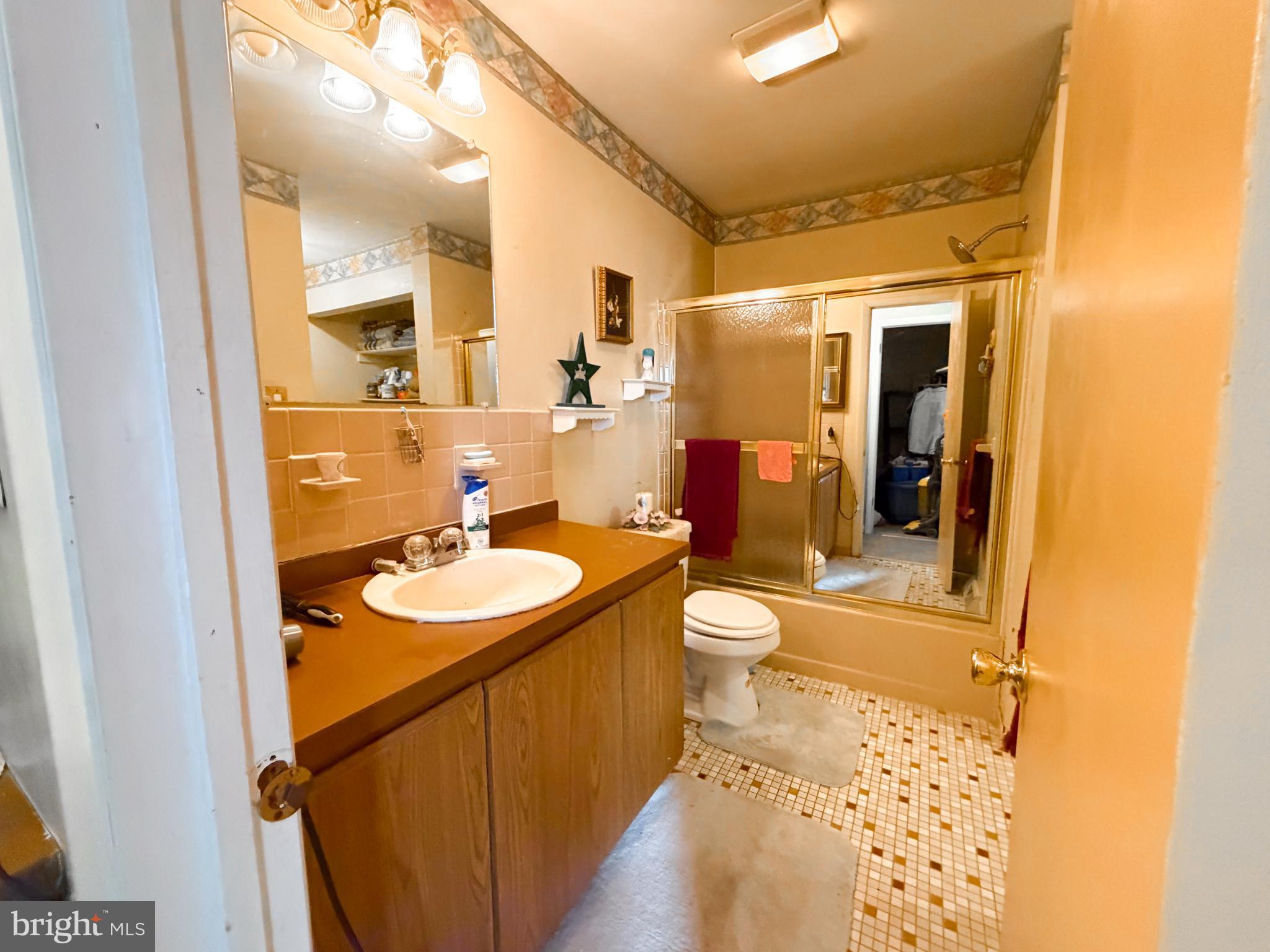 LAUREL HILLS - Residential