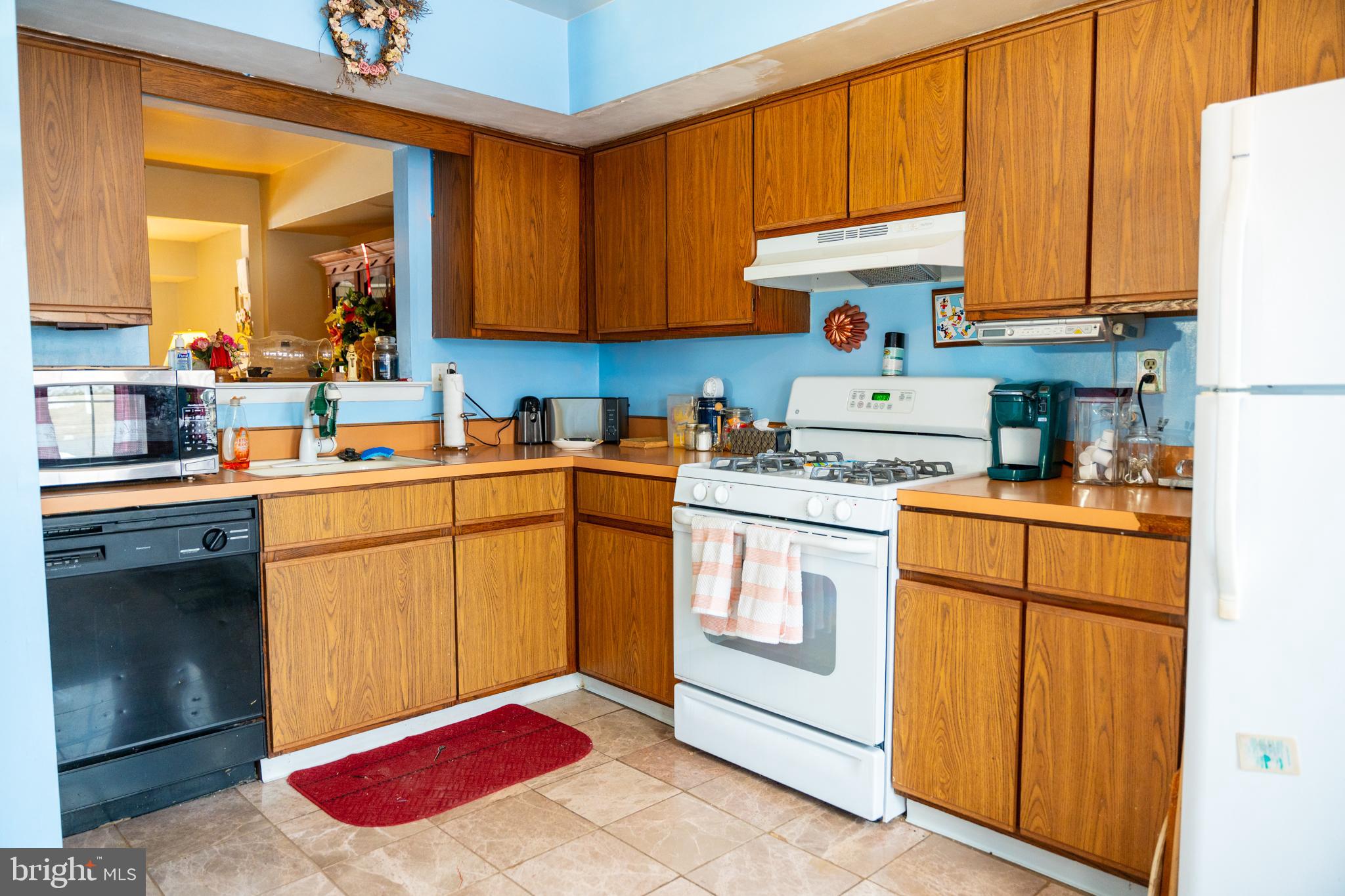 LAUREL HILLS - Residential