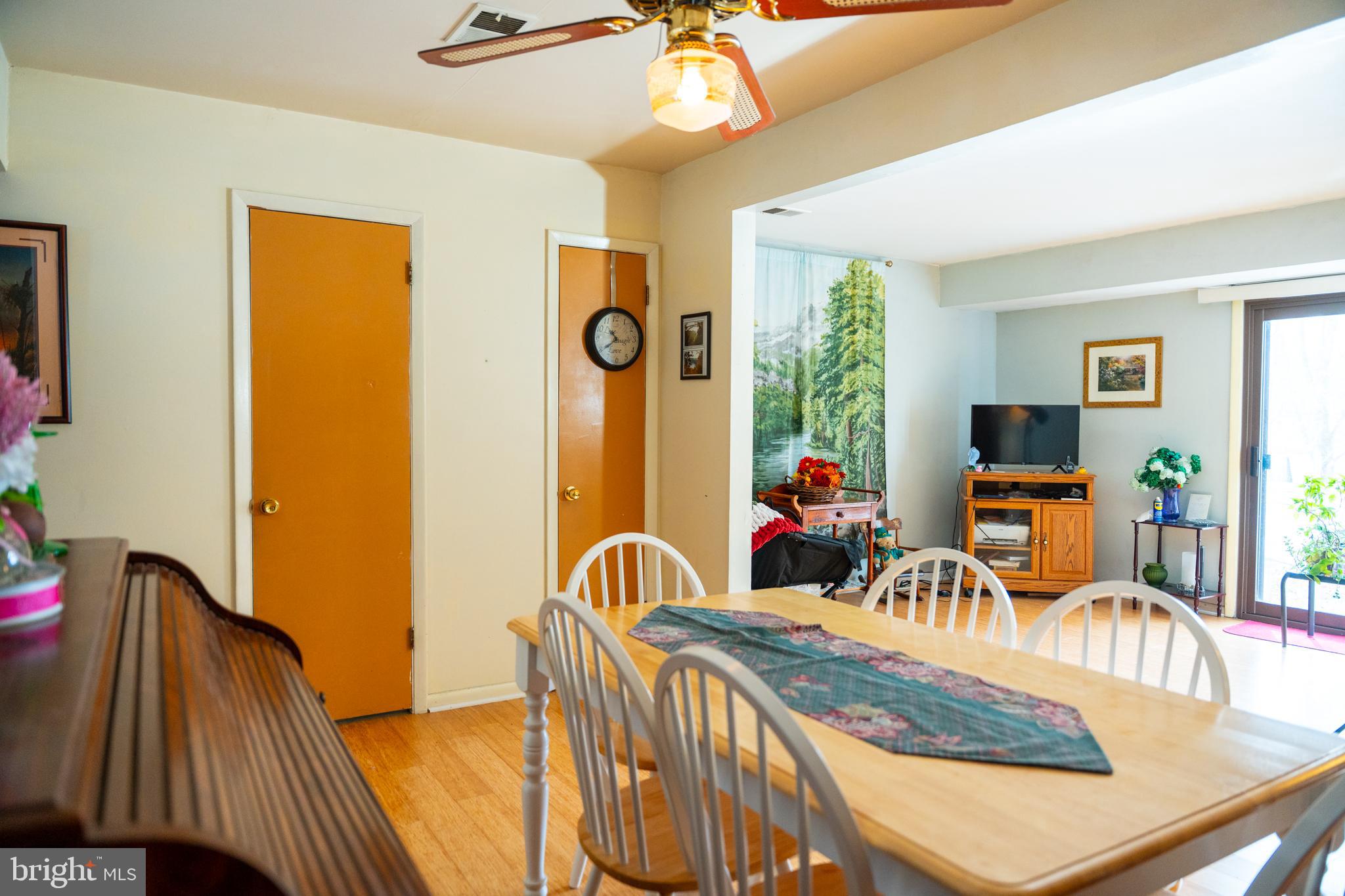 LAUREL HILLS - Residential