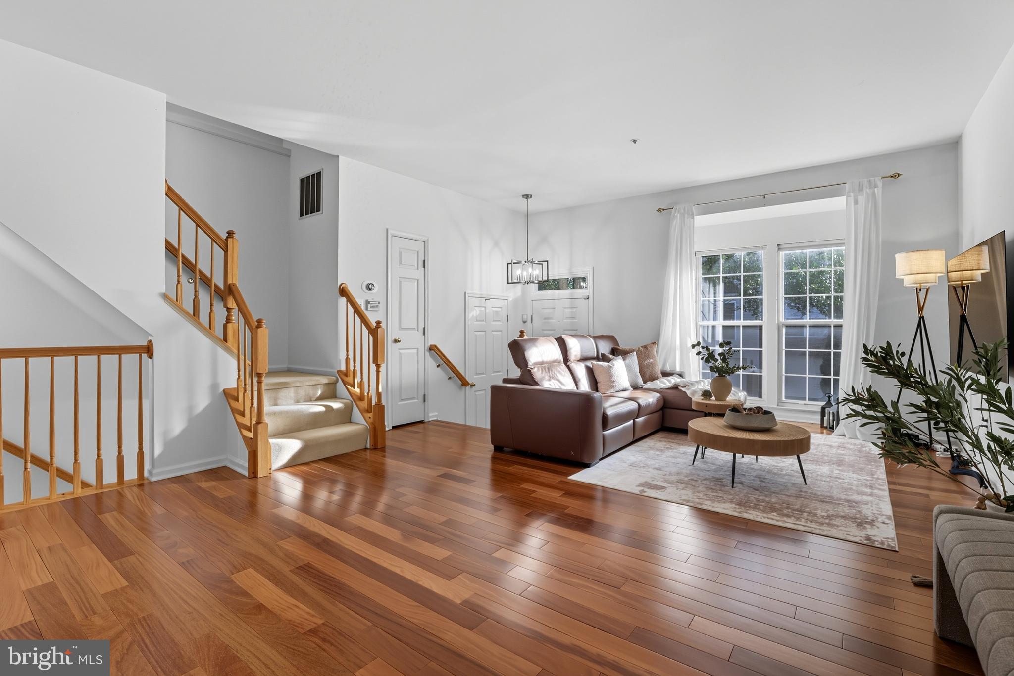 14 ROSEBAY COURT 407