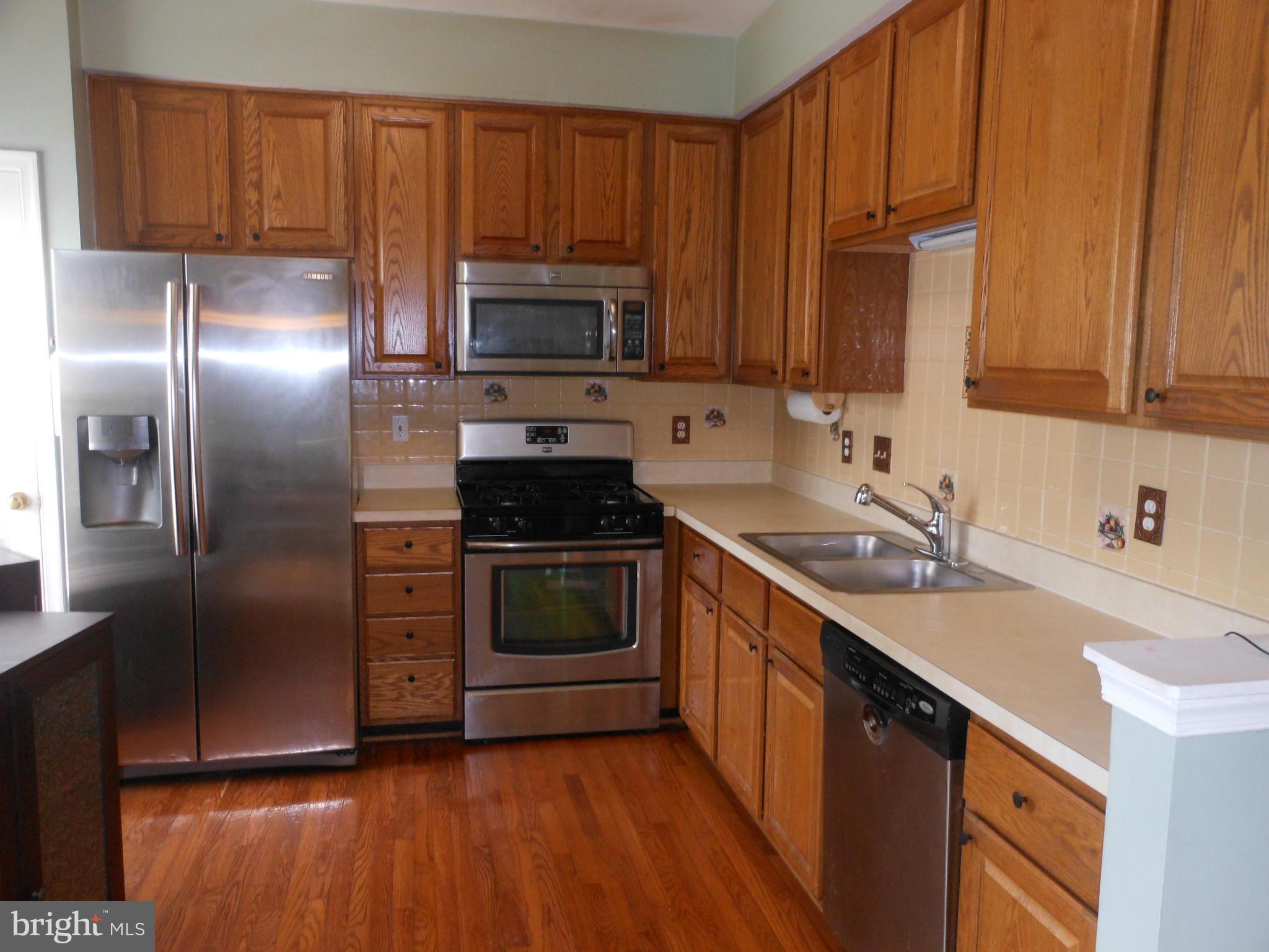 CENTRE RIDGE - Residential Lease