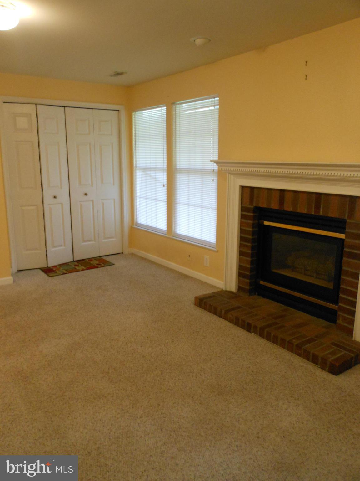 CENTRE RIDGE - Residential Lease