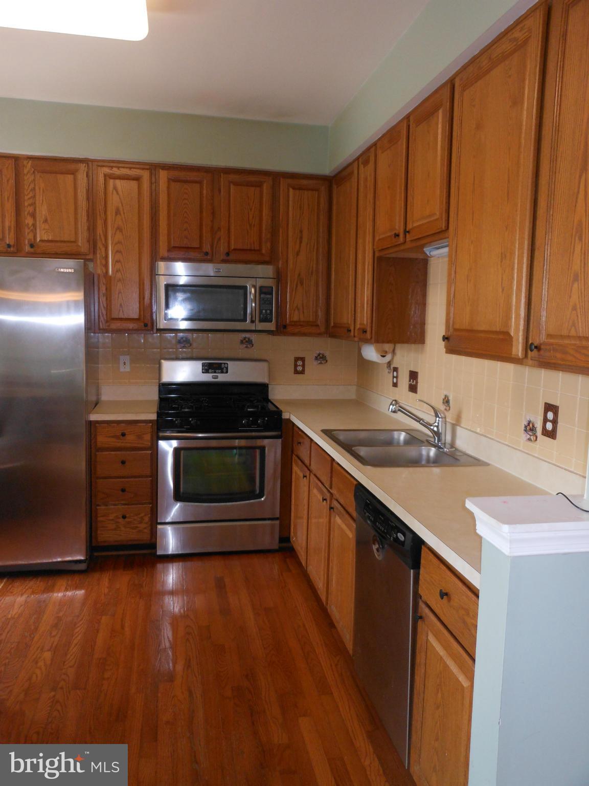 CENTRE RIDGE - Residential Lease