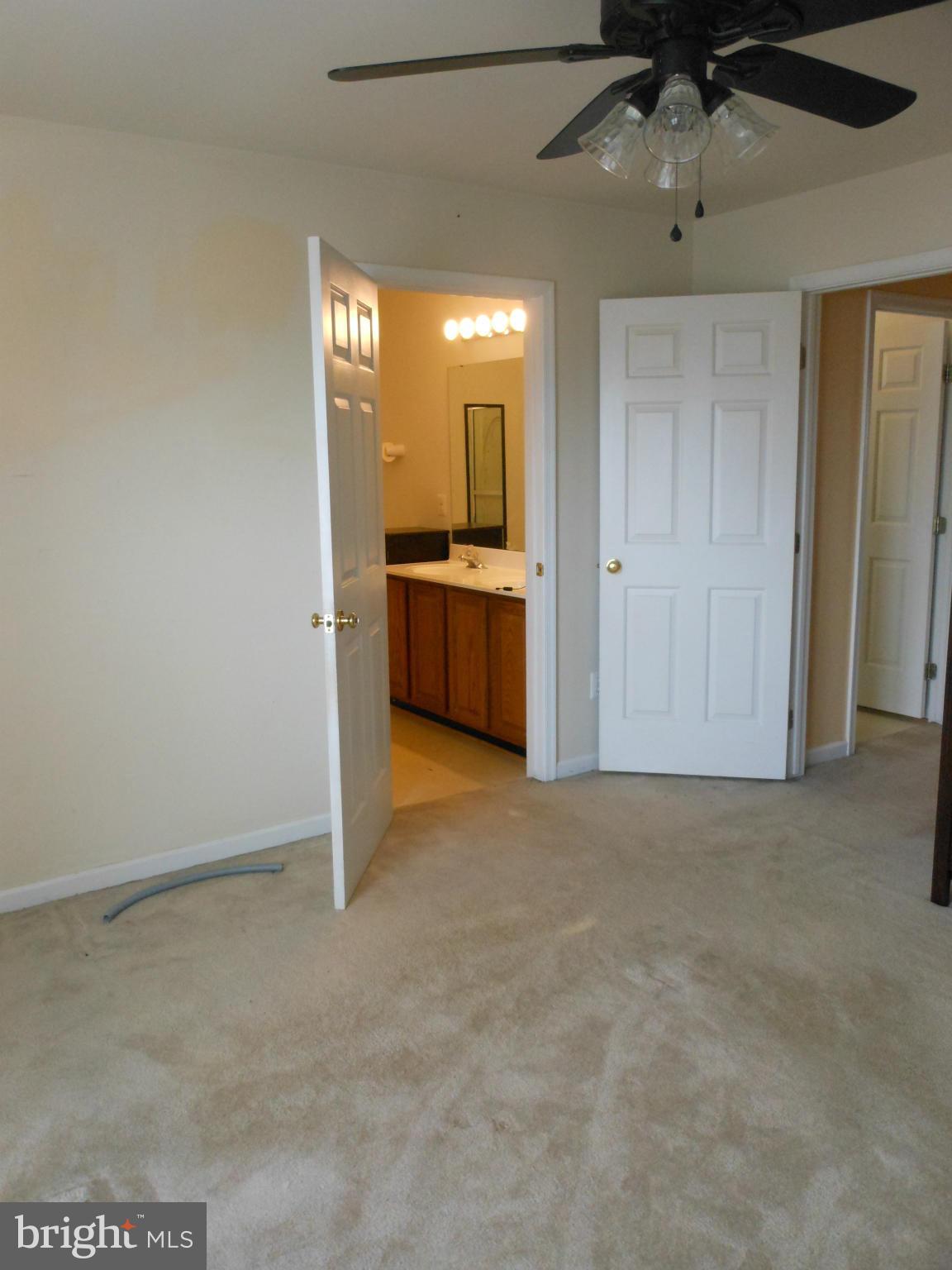 CENTRE RIDGE - Residential Lease