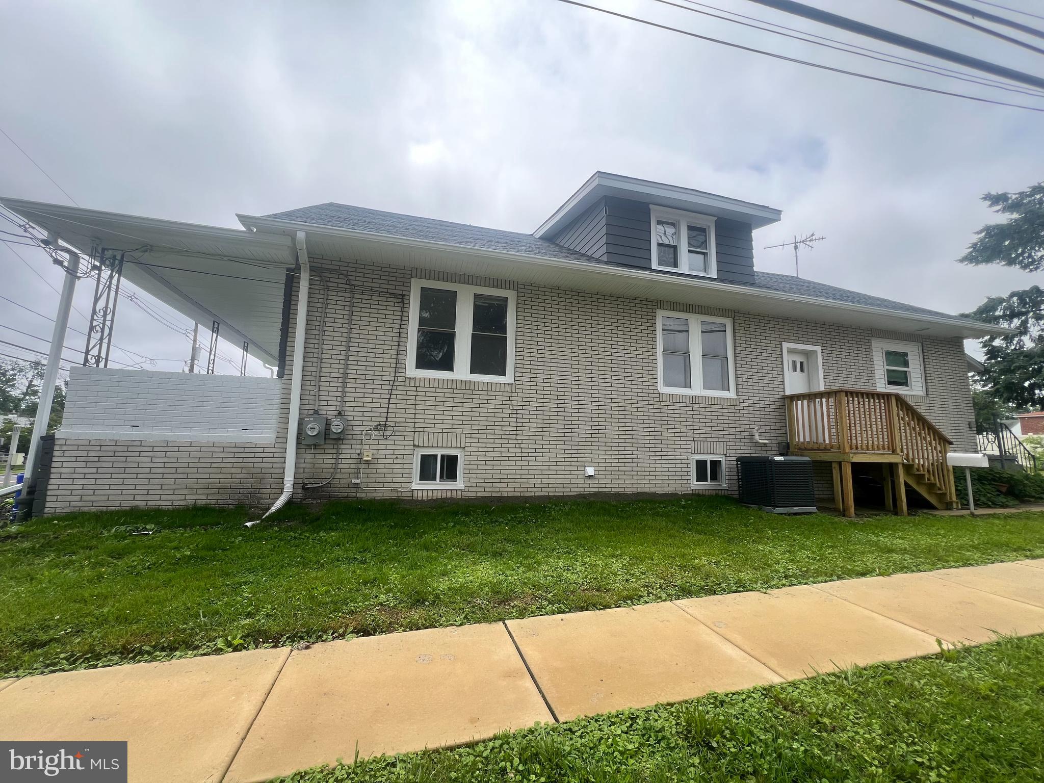 124 STILES AVENUE